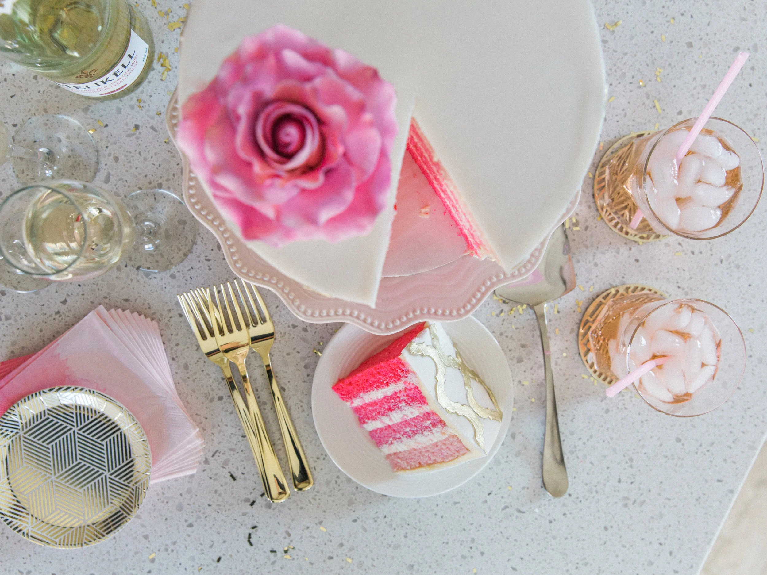 DanielleGirouxPhotography_SweetPeasCakery0C6A9940.jpg