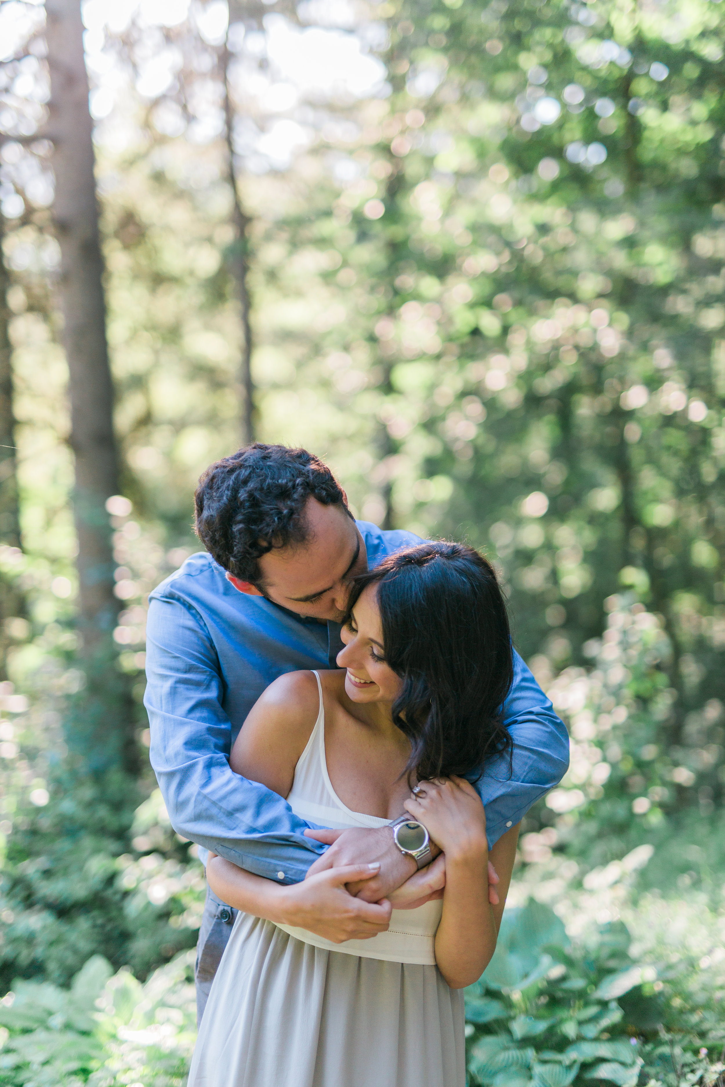 DanielleGiroux_MiyaViktoEngagementSession_EdwardsGardens_2982.jpg