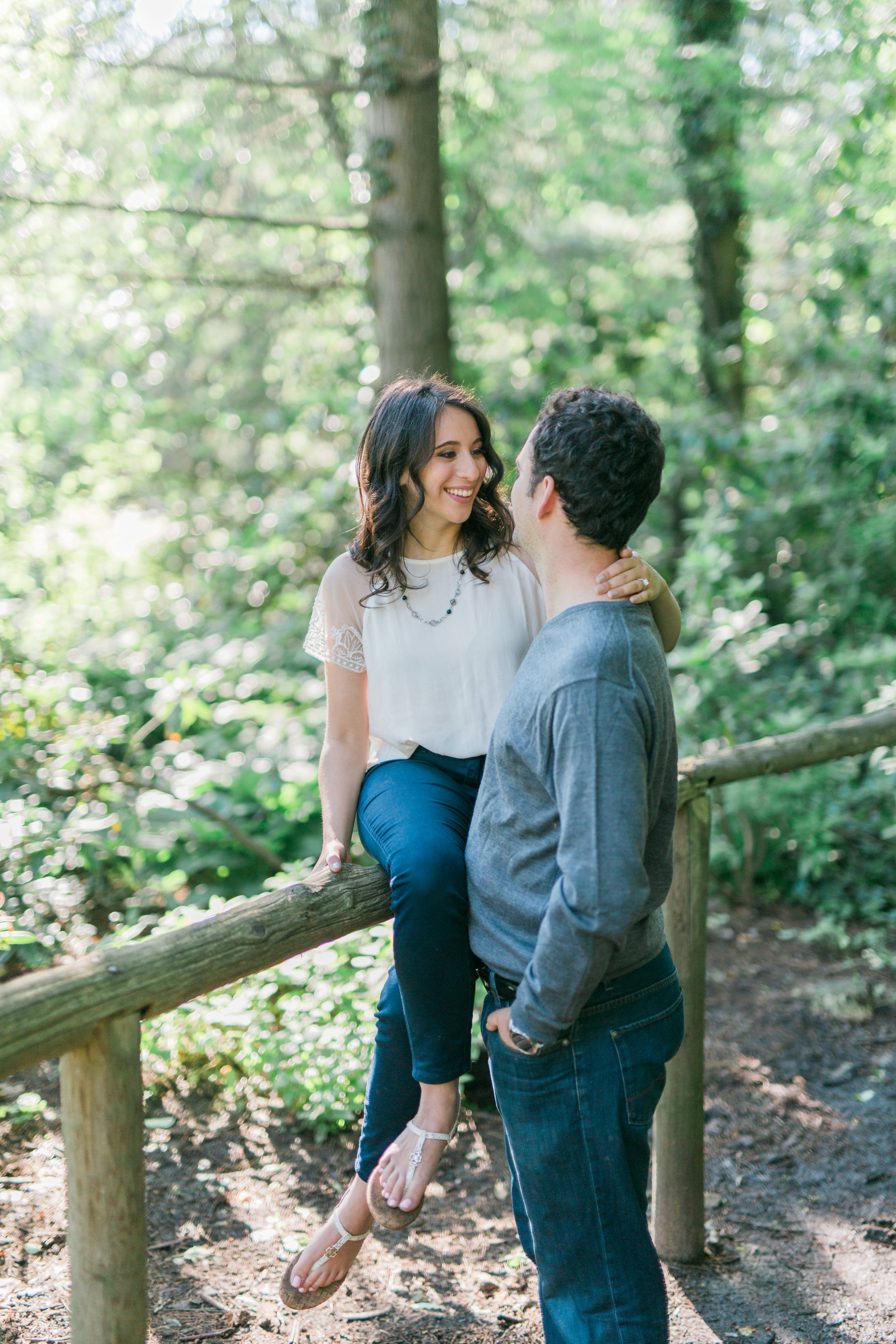 DanielleGiroux_MiyaViktoEngagementSession_EdwardsGardens_3206.jpg