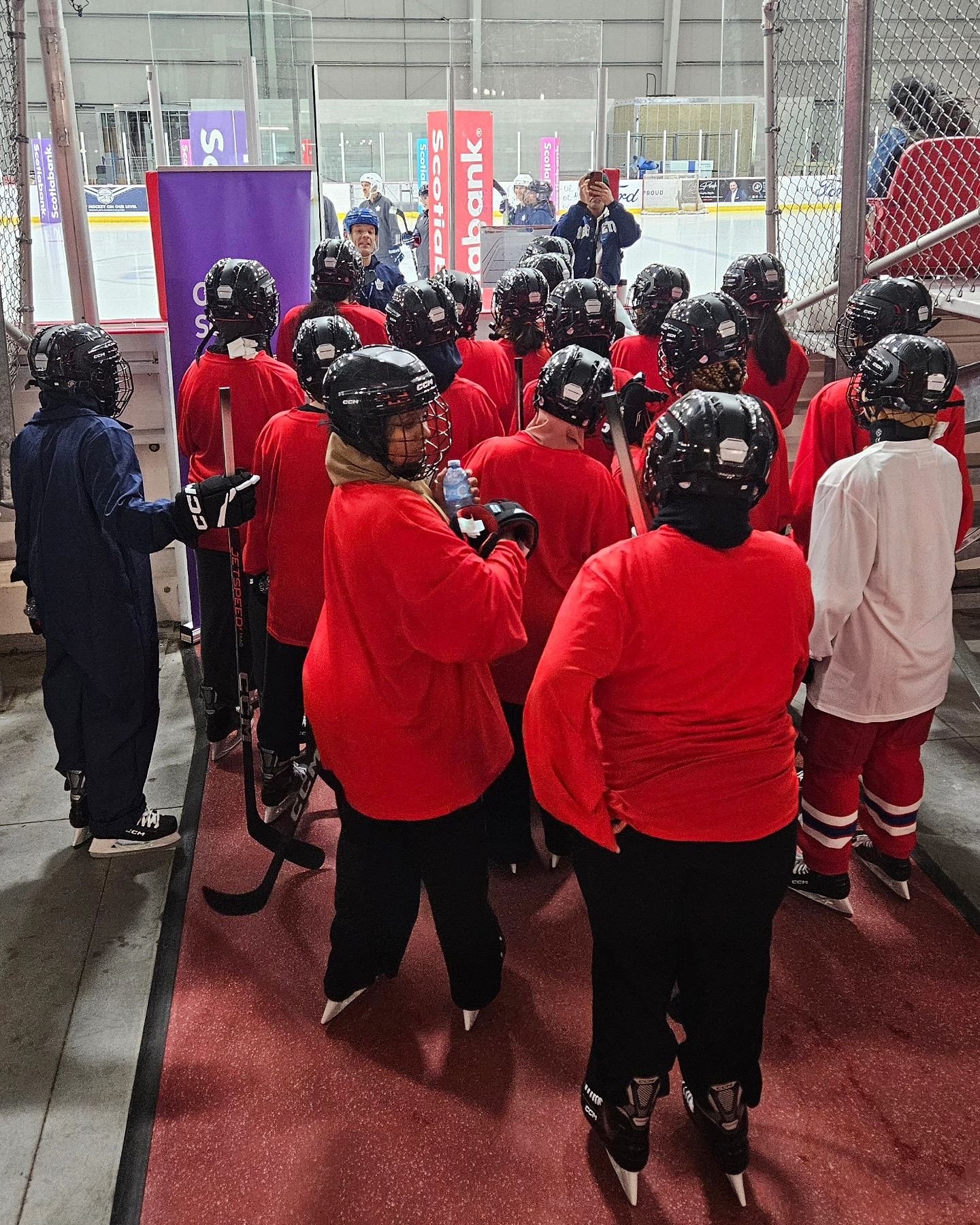 Thanks to @Scotiabank for inviting our Marc Garneau &amp; Jarvis Collegiate girls out to their Girls HockeyFest this afternoon at @FordCentre in #Toronto! 

Shoutout to @CCMHockey for giving each of our players a set of gloves, stick, helmet and skat
