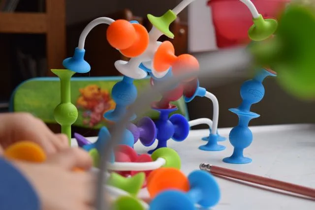 Squigz!