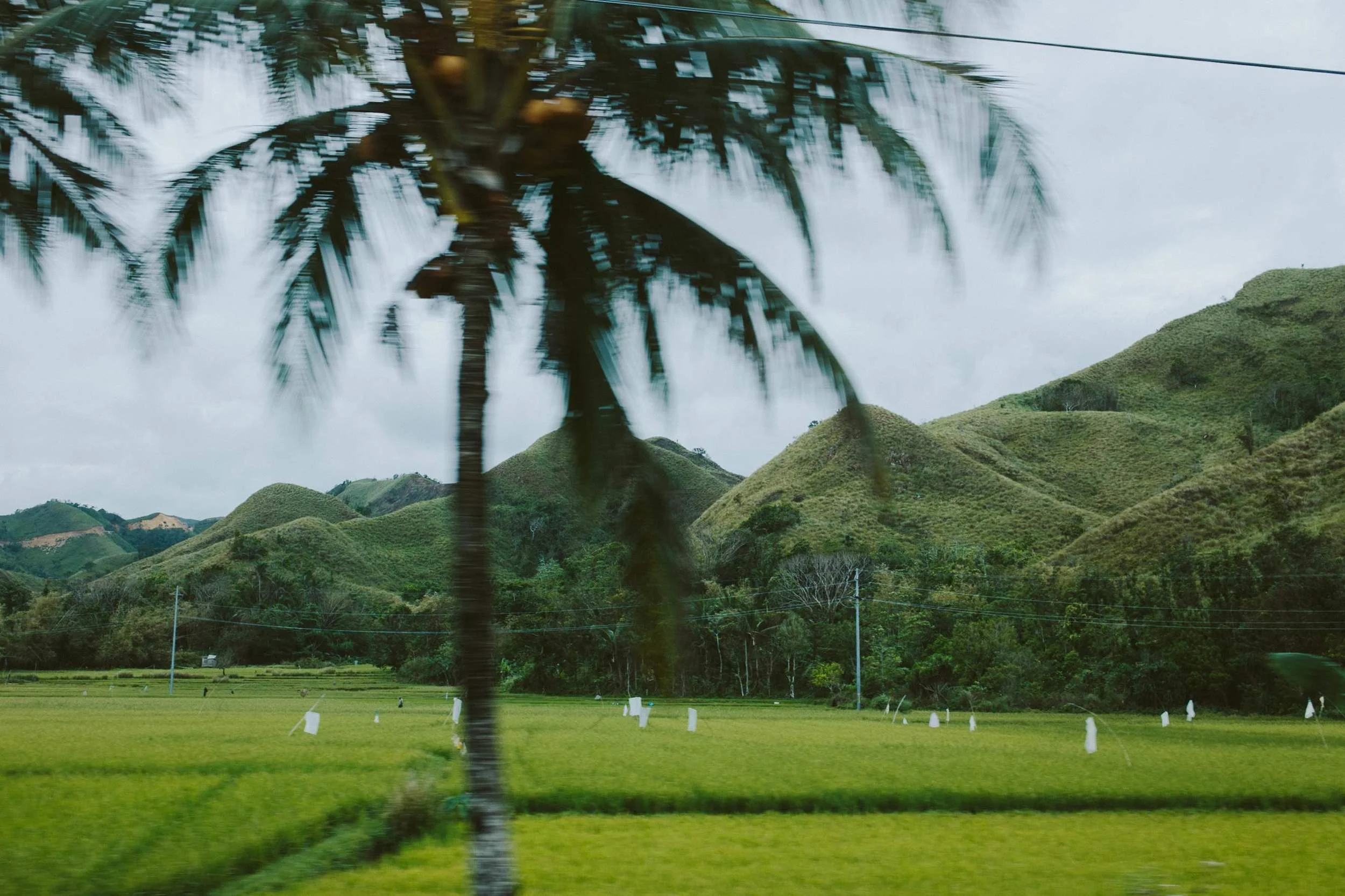  7000 Islands. 102 million People   Discover &amp; Serve  