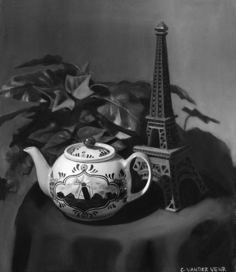 Teapot and Eiffel Tower