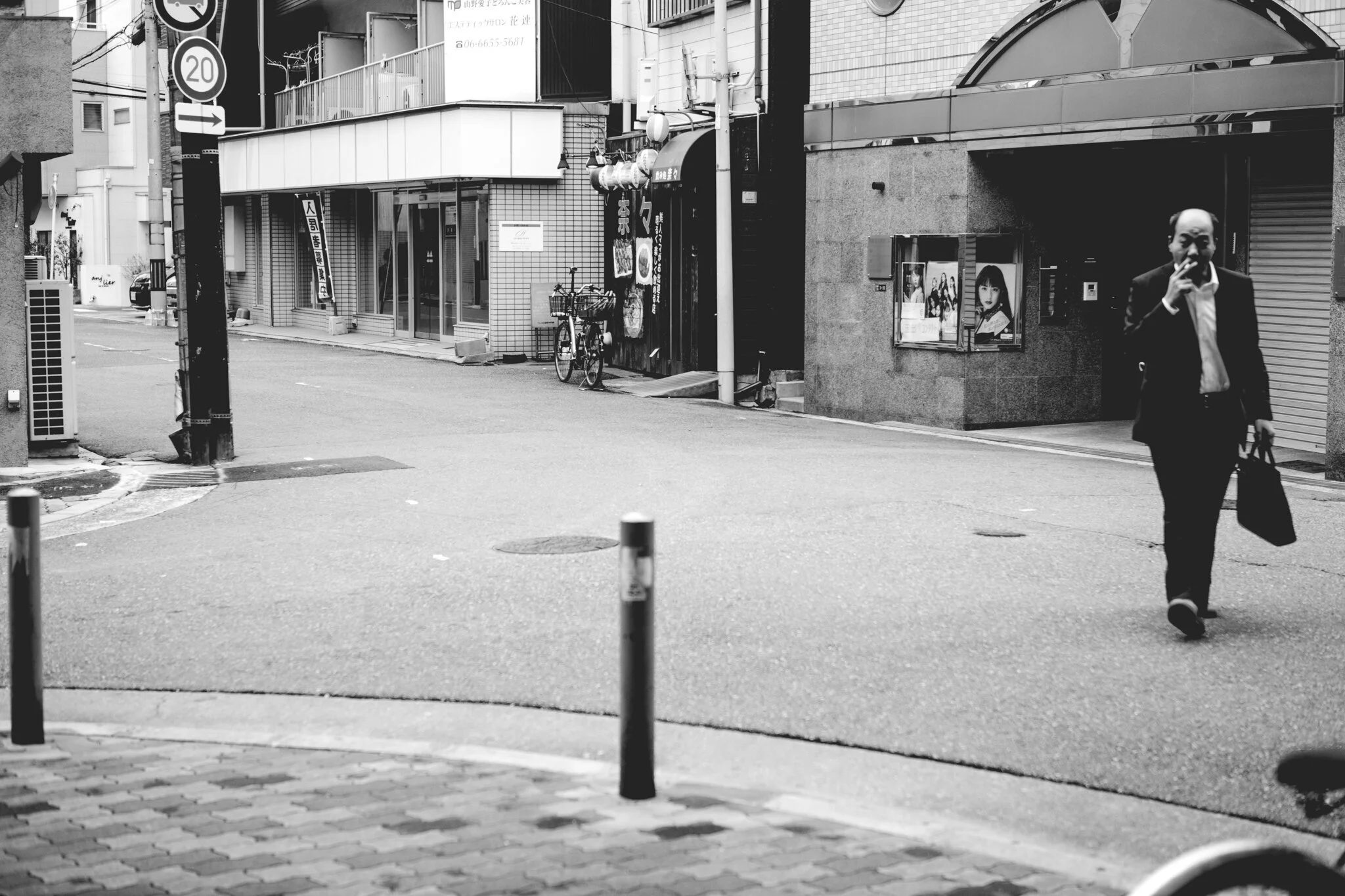 10_japan_street_portrait.jpg