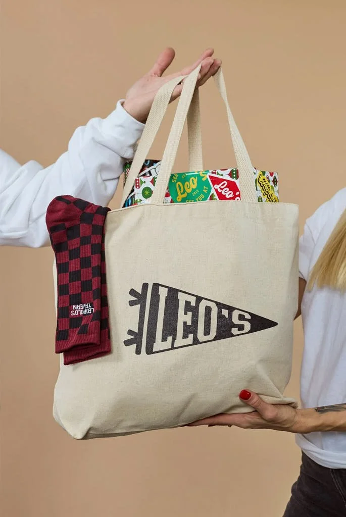 Tote Bag by Leo's Tavern, Lifestyle Photography Victoria BC.jpg