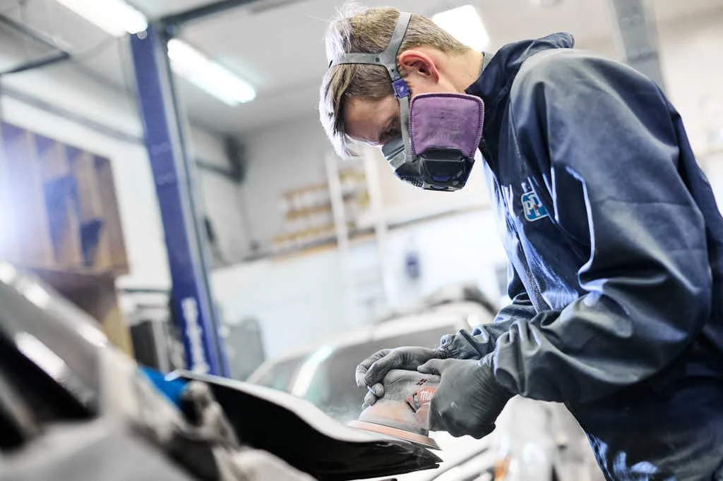 WORKPLACE-PHOTOGRAPHY SANDING CARS.jpg