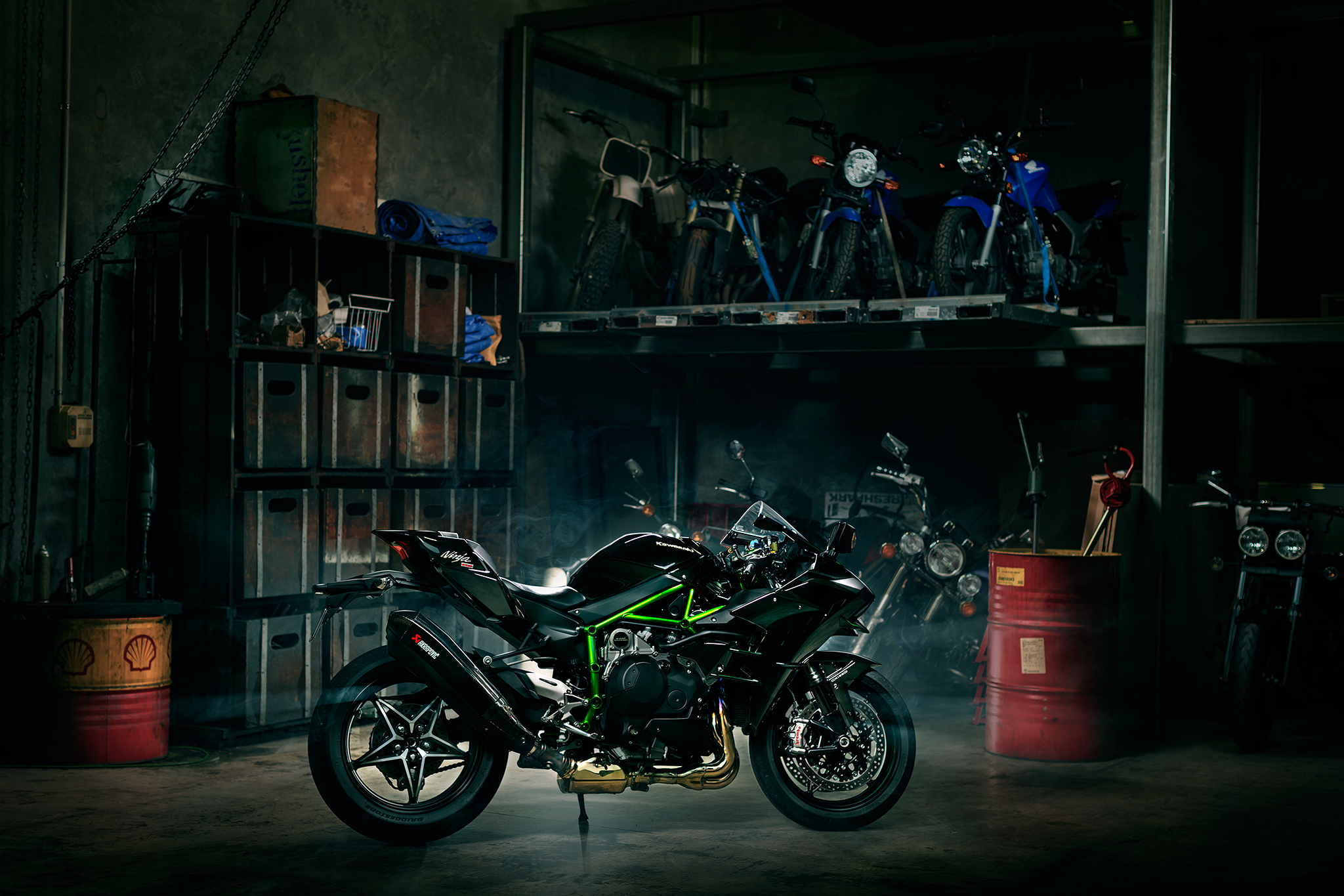 H2 PHOTOSHOOT IN OUR VERY OWN WORKSHOP - PHOTO THANKS TO SHAUN MALUGA PHOTOGRAPHY