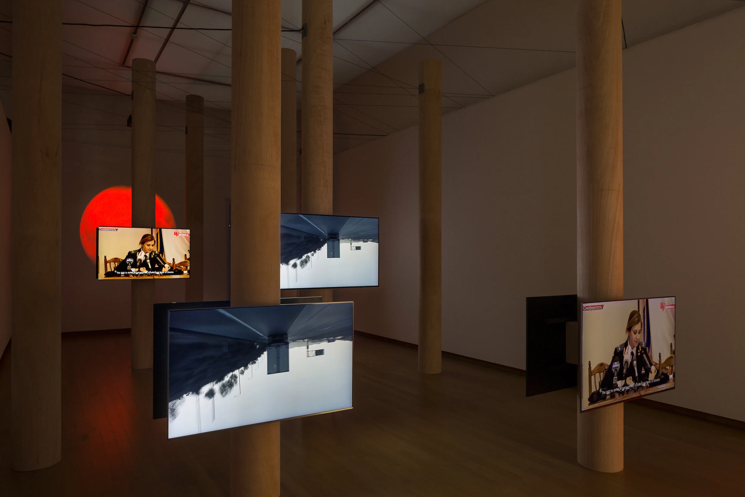 Stedelijk_Metahaven_Oct 2018_PT_Y9A9519_Web.jpg
