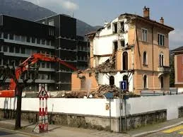 Edifici potenzialmente degni di essere salvaguardati come beni culturali di interesse locale indifesi? - Interrogazione