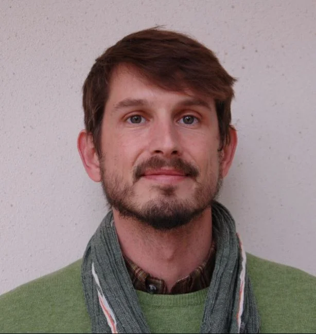 Caldo, plastica, barche a motore e rifiuti: come sta davvero il Ceresio?	