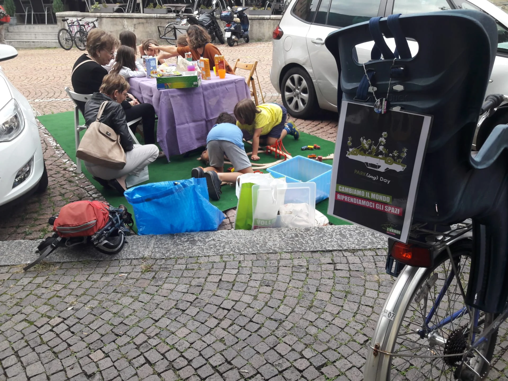 Park(ing) Day: Cambiamo il mondo, riprendiamoci gli spazi!