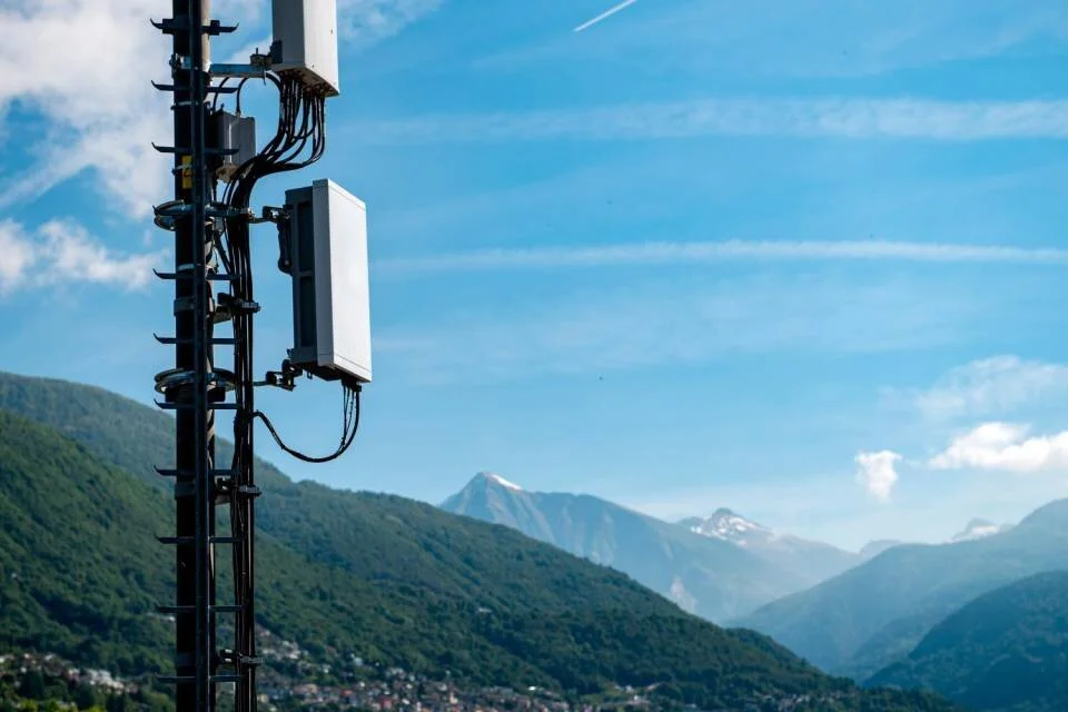 Nuove antenne 5g a 50 metri dalla scuola dell’infanzia dei Saleggi