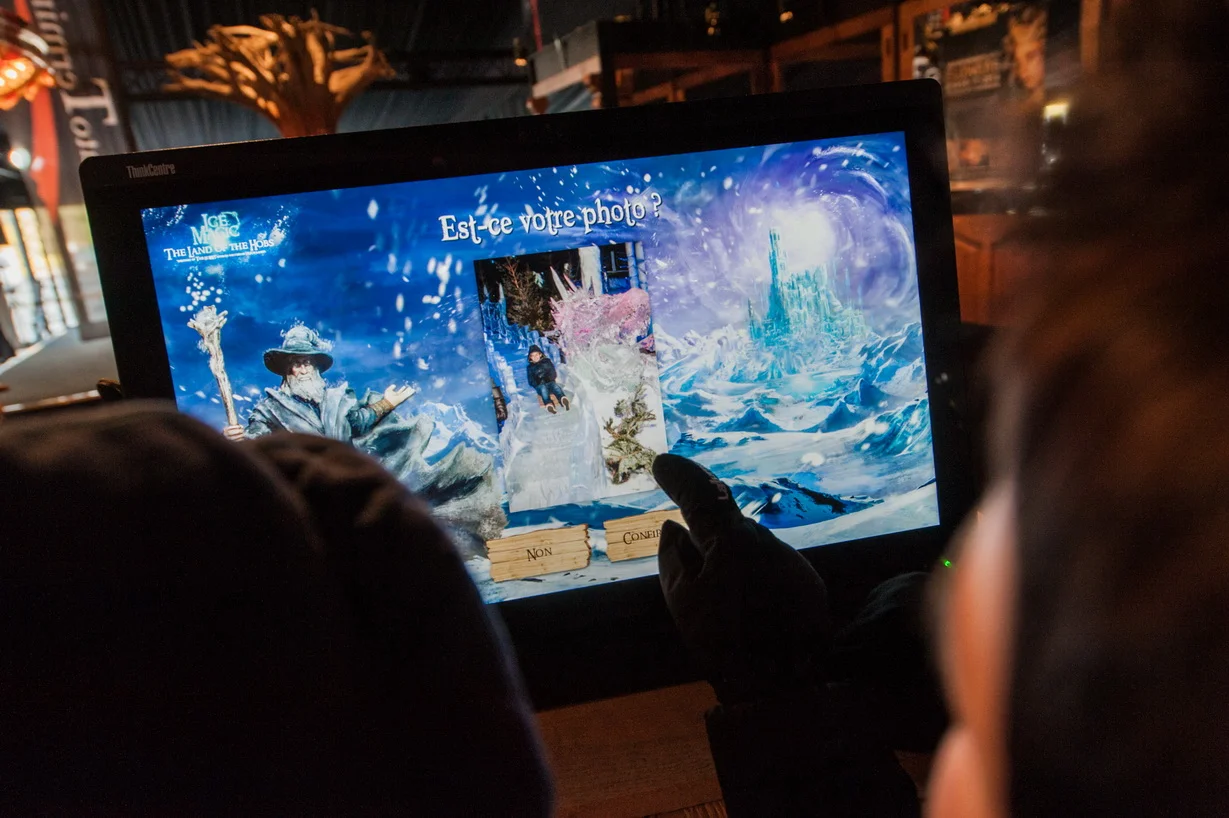 Photo experiences @ Ice Magic Snow & Ice Sculpture Festival (PopKiosk & PopSelfie)