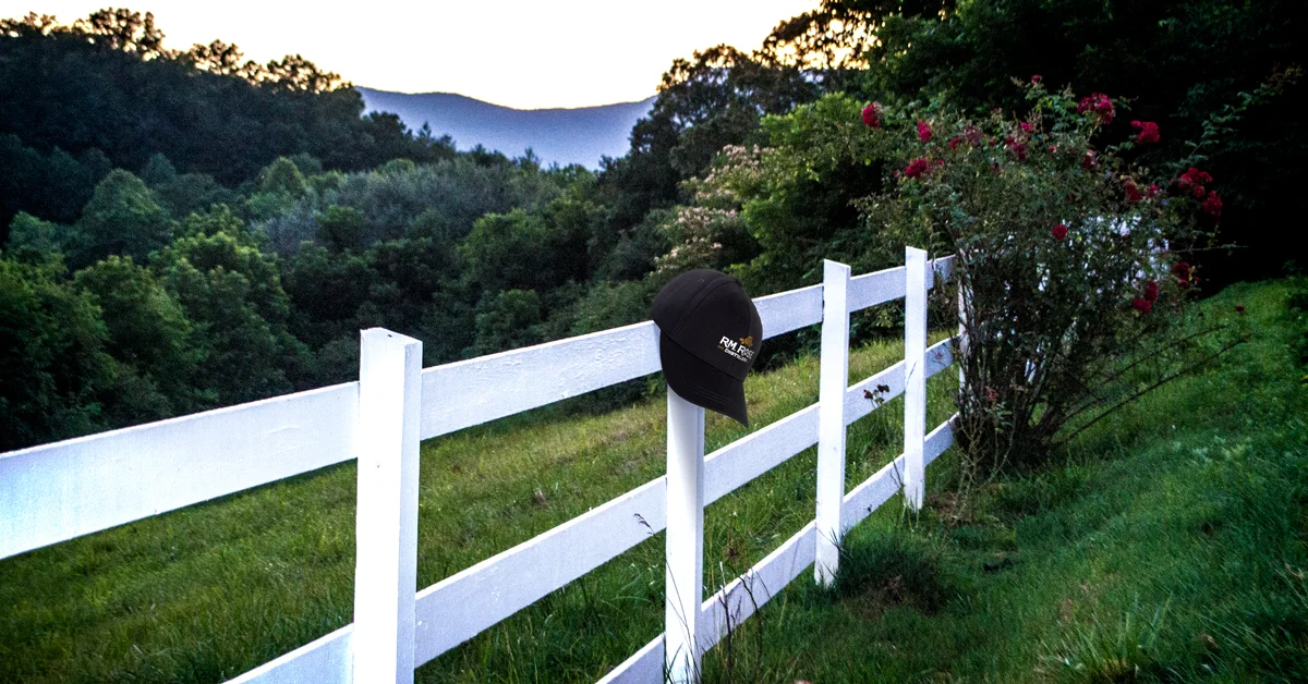hat-on-fence.jpg