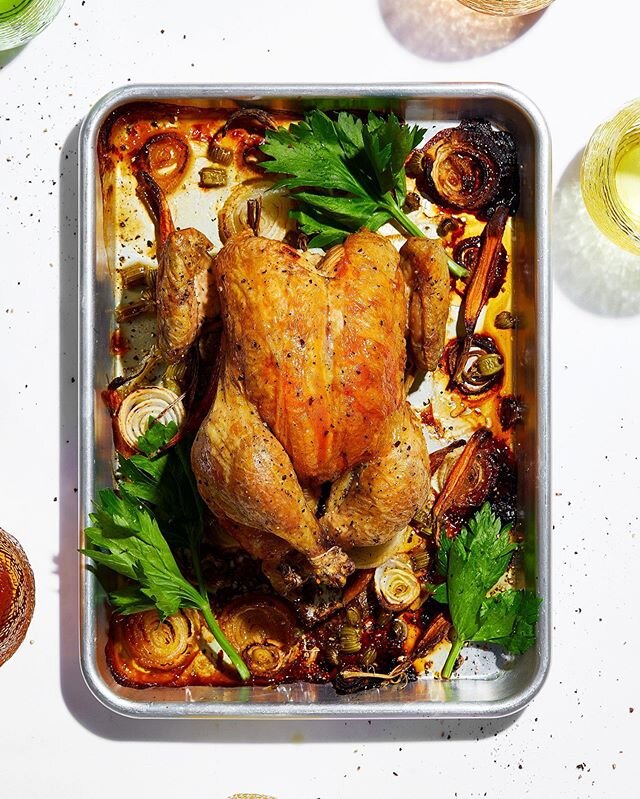 That's one sexy chicken.&nbsp;Only a few recipes tick the so damn easy and so damn delicious boxes at the same time. This roast chicken recipe does just that. Link in bio for full recipe. x
.
.
#feedfeed #buzzfest #buzzfeed #f52grams #food&nbsp;#food