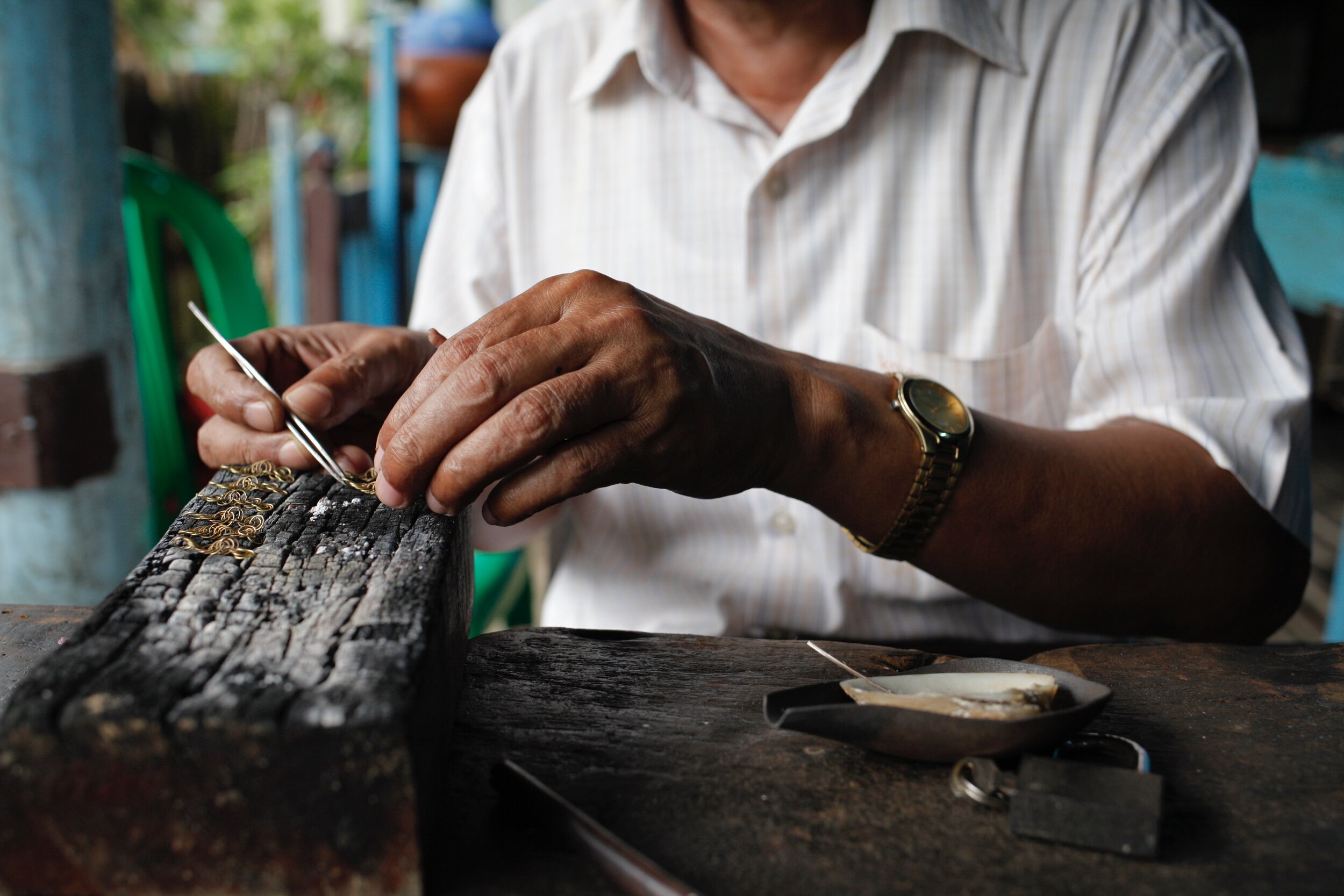 A master goldsmith at work Turquoise Mountain.jpg