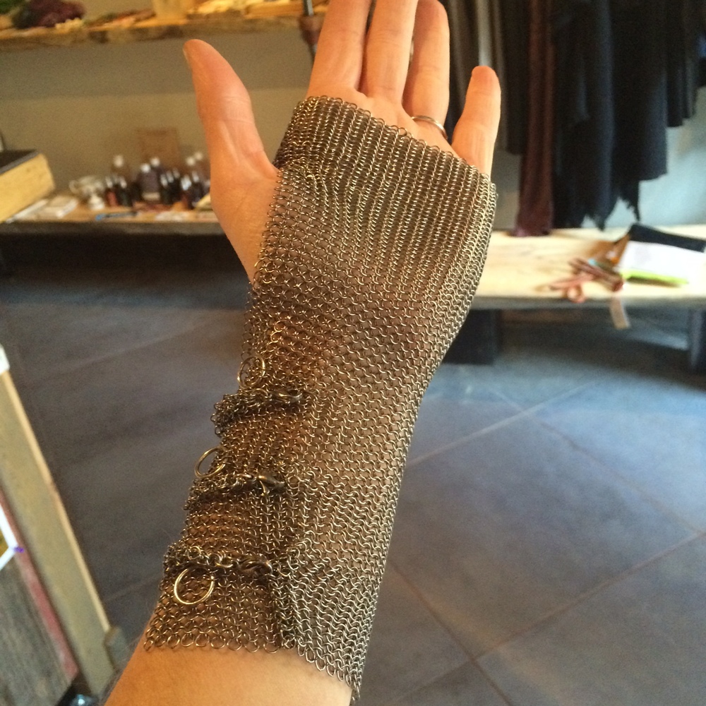 Mail Gloves from Scratch 