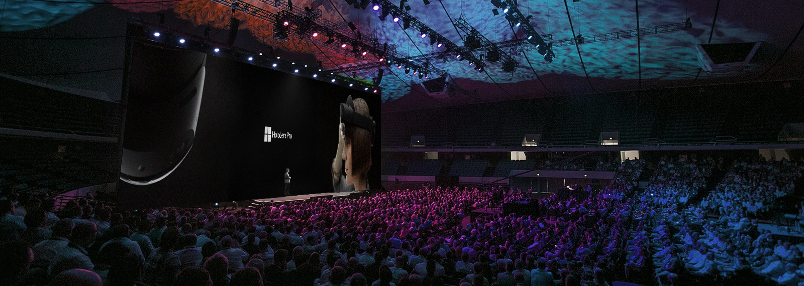 AlexKipman_Onstage_Wide.png