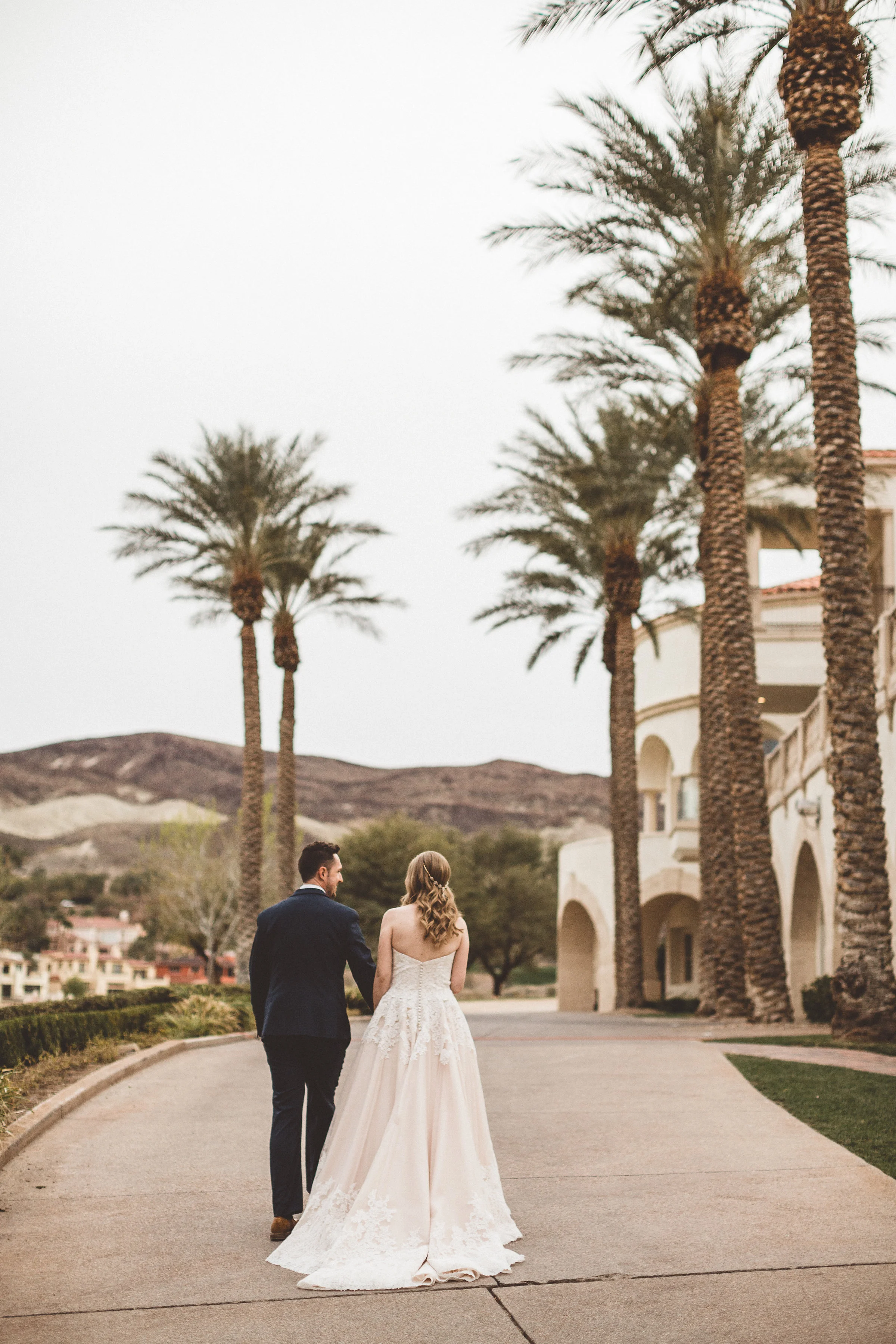 lindsey-and-ryan-intimate-winter-wedding32.jpg