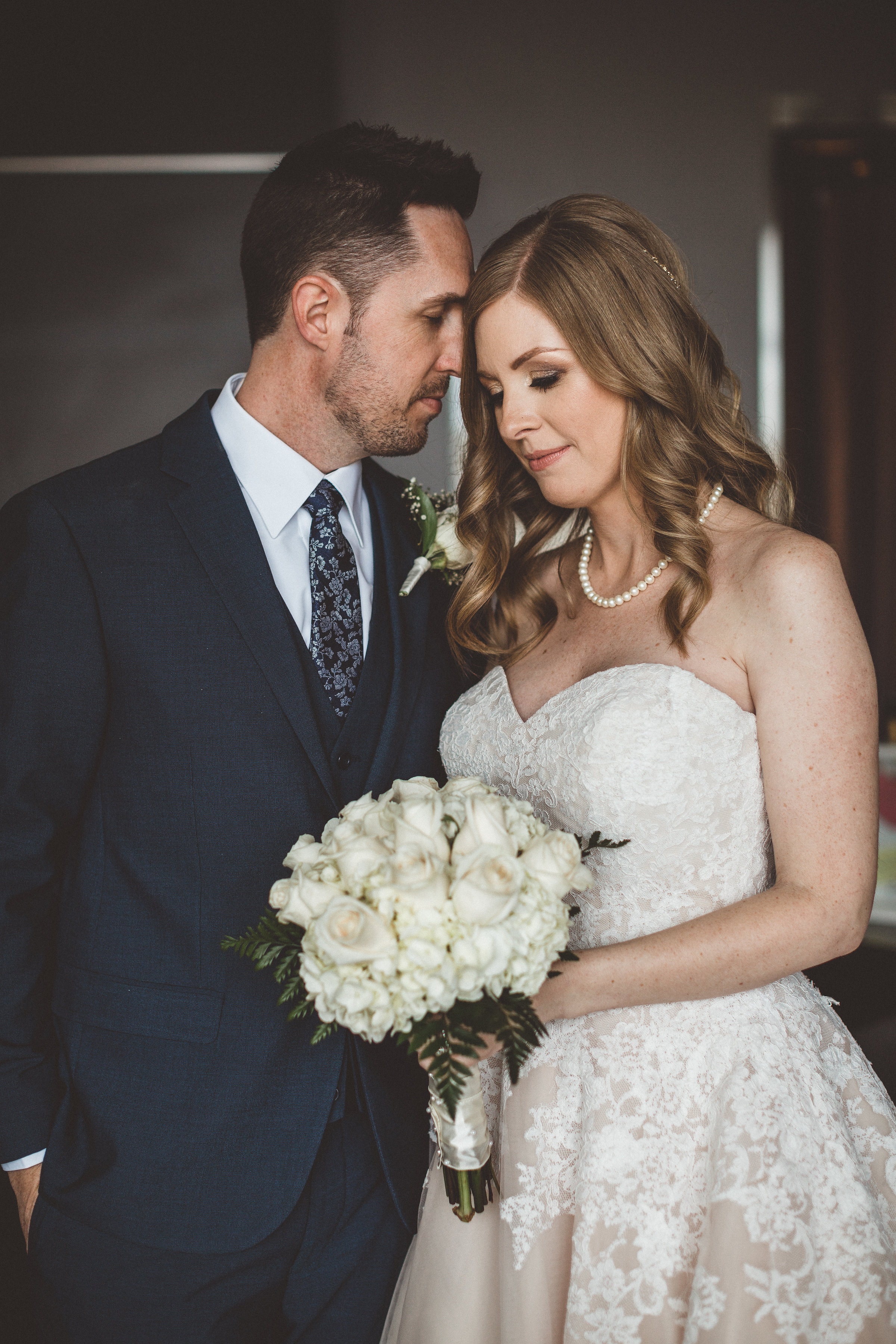 lindsey-and-ryan-intimate-winter-wedding35.jpg