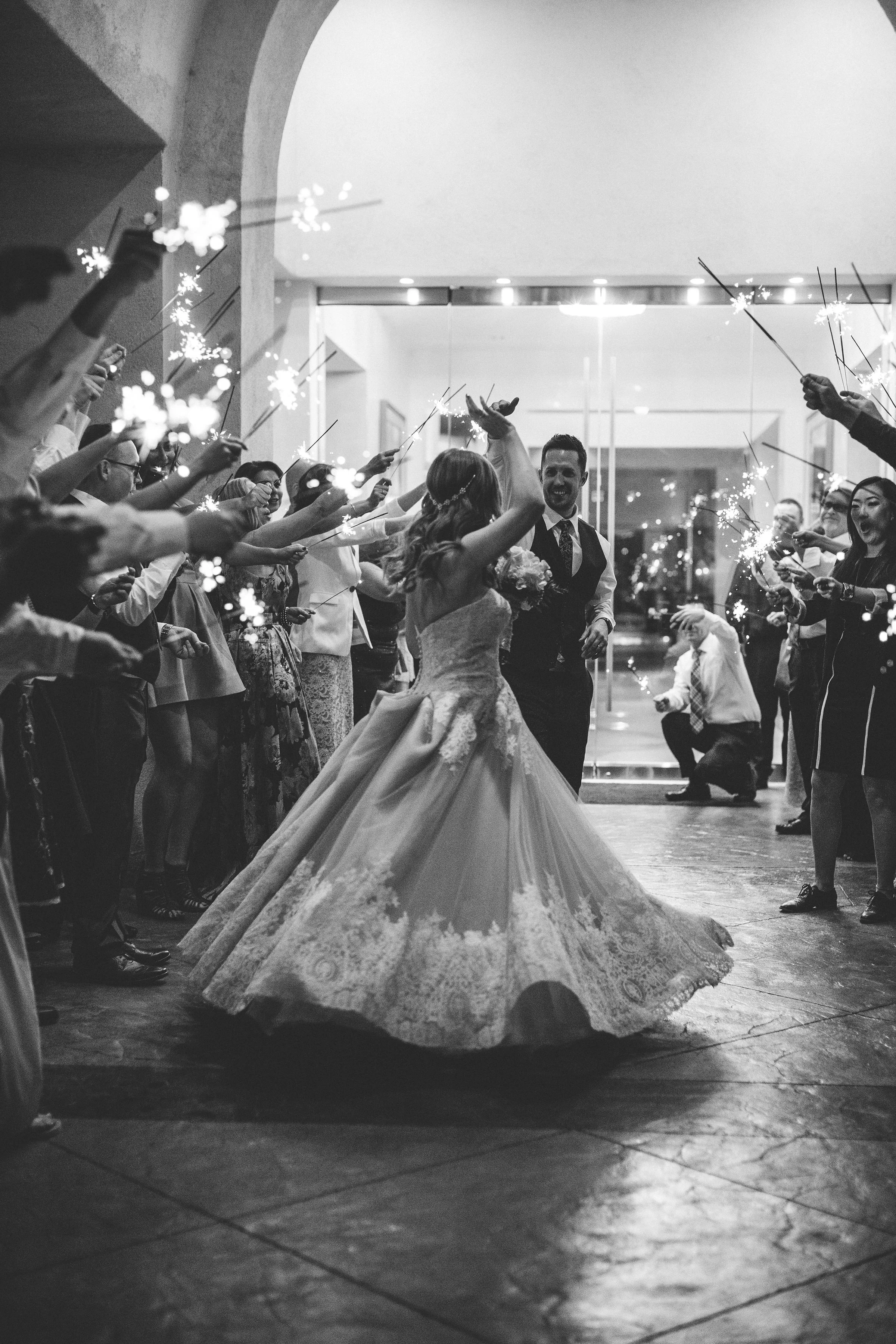 lindsey-and-ryan-intimate-winter-wedding45.jpg