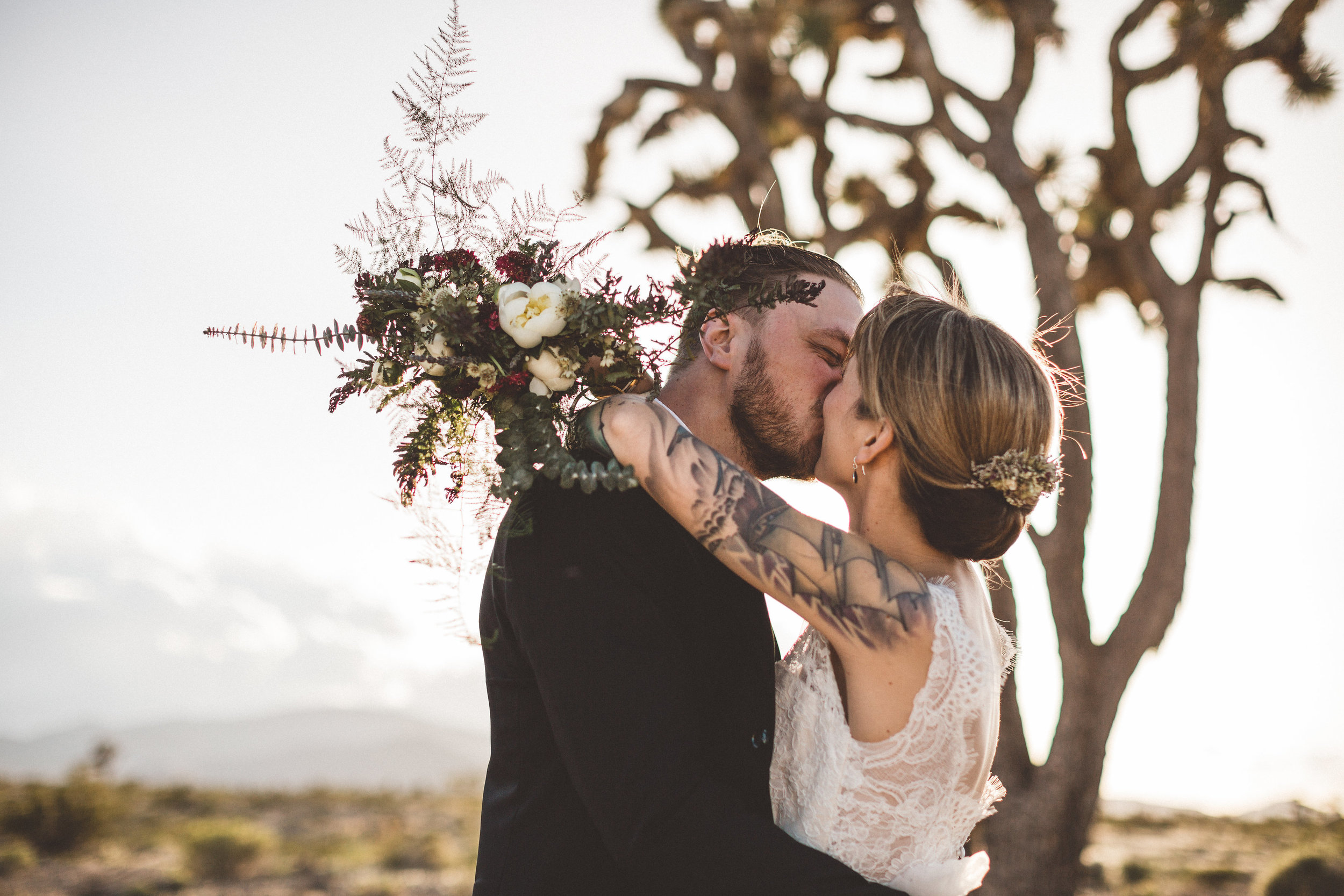 meike-and-rene-las-vegas-desert-elopement21.jpg