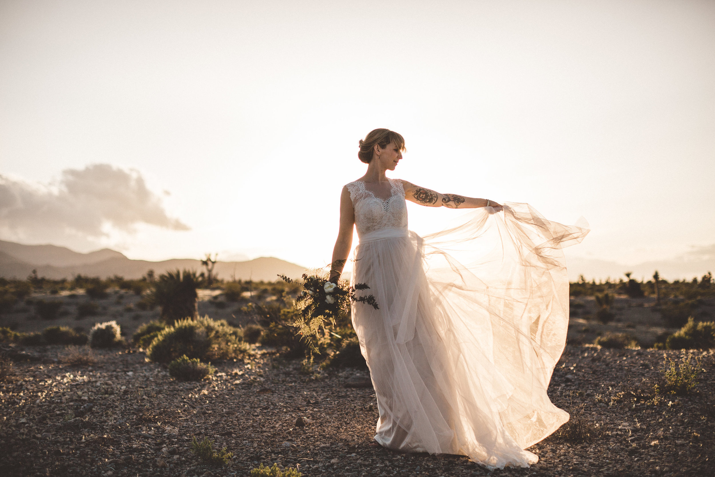 meike-and-rene-las-vegas-desert-elopement47.jpg