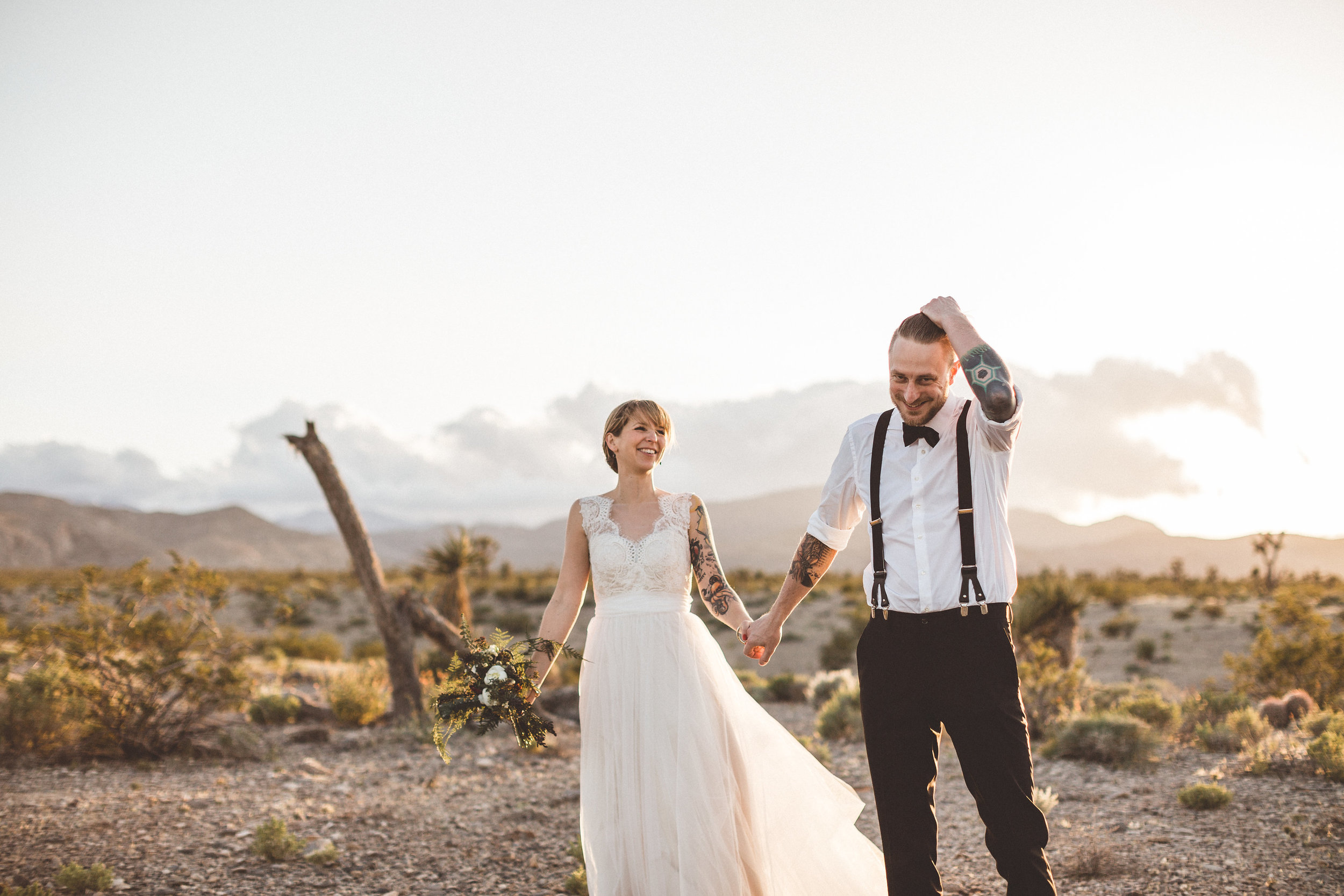 meike-and-rene-las-vegas-desert-elopement52.jpg