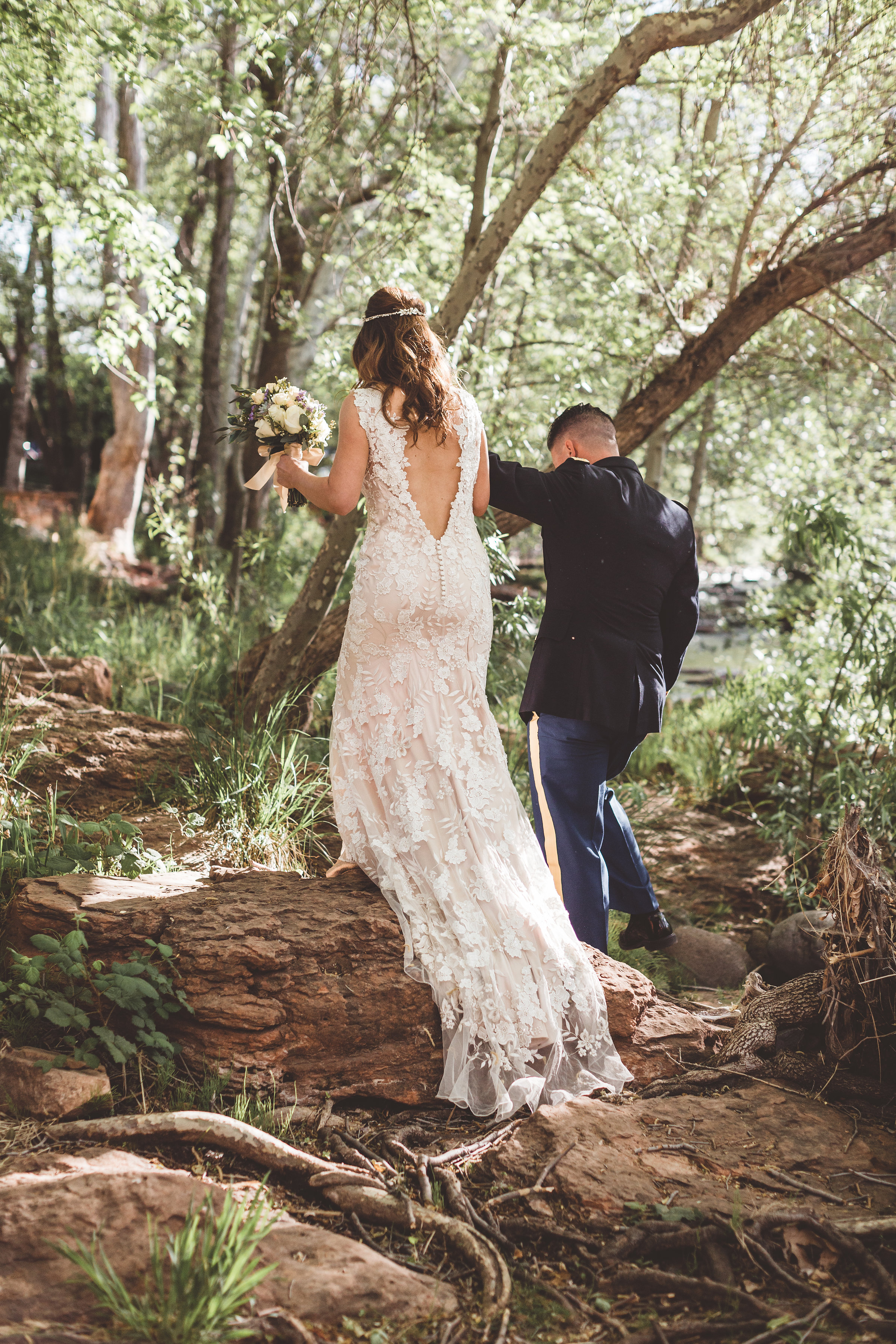 jenna-and-erics-romantic-sedona-wedding34.jpg