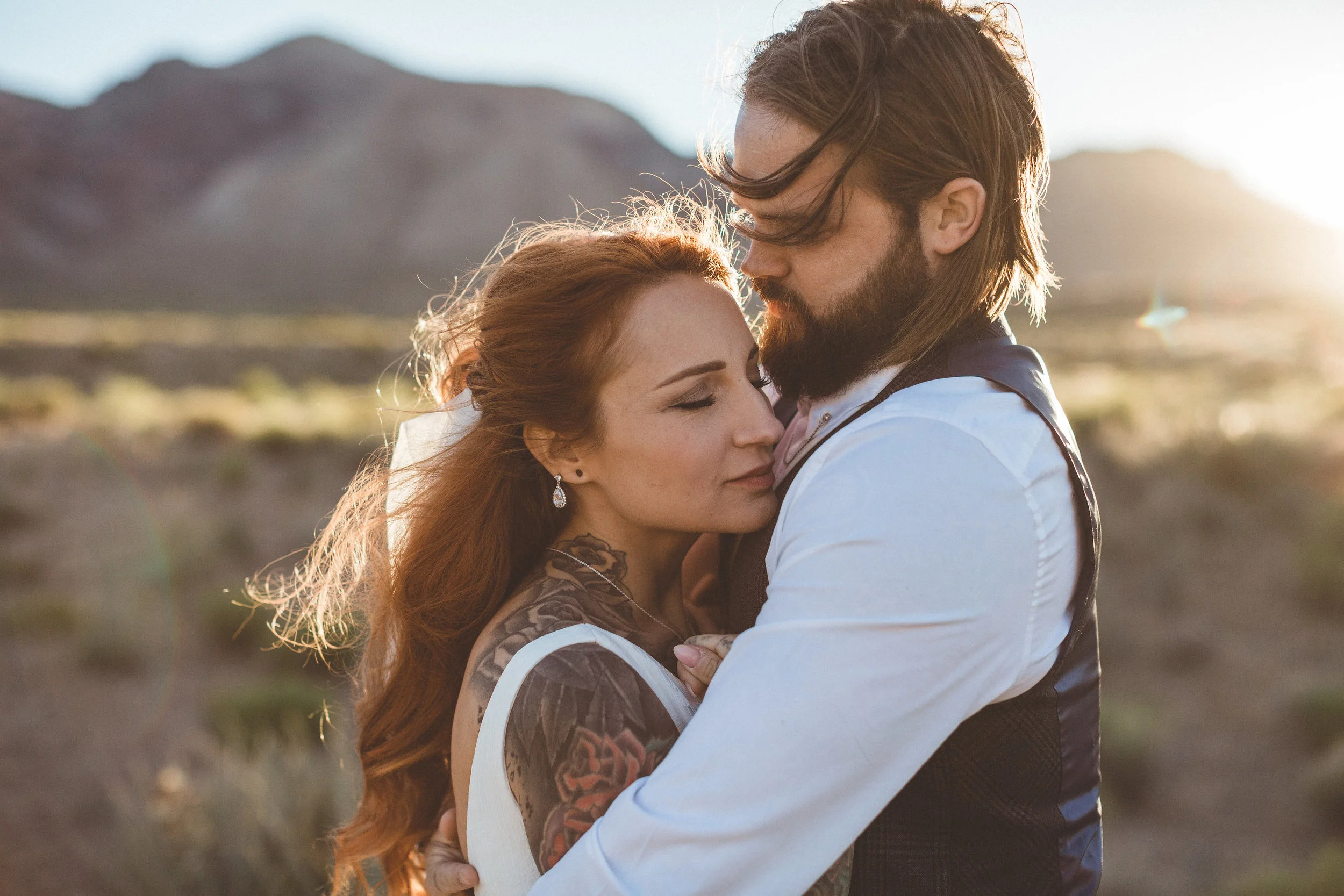 nicoletta-and-adams-rad-las-vegas-desert-elopement15.jpg