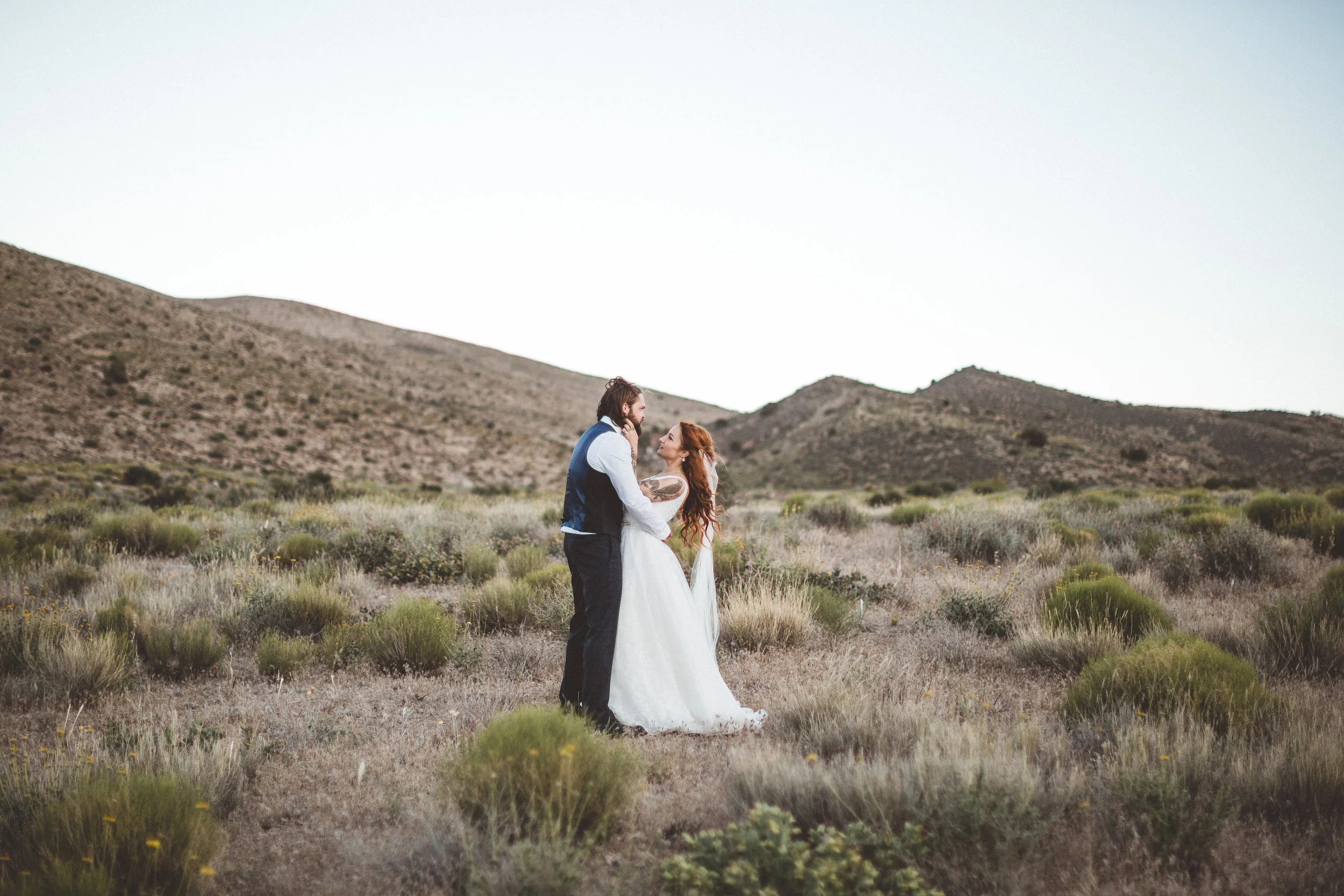 nicoletta-and-adams-rad-las-vegas-desert-elopement26.jpg