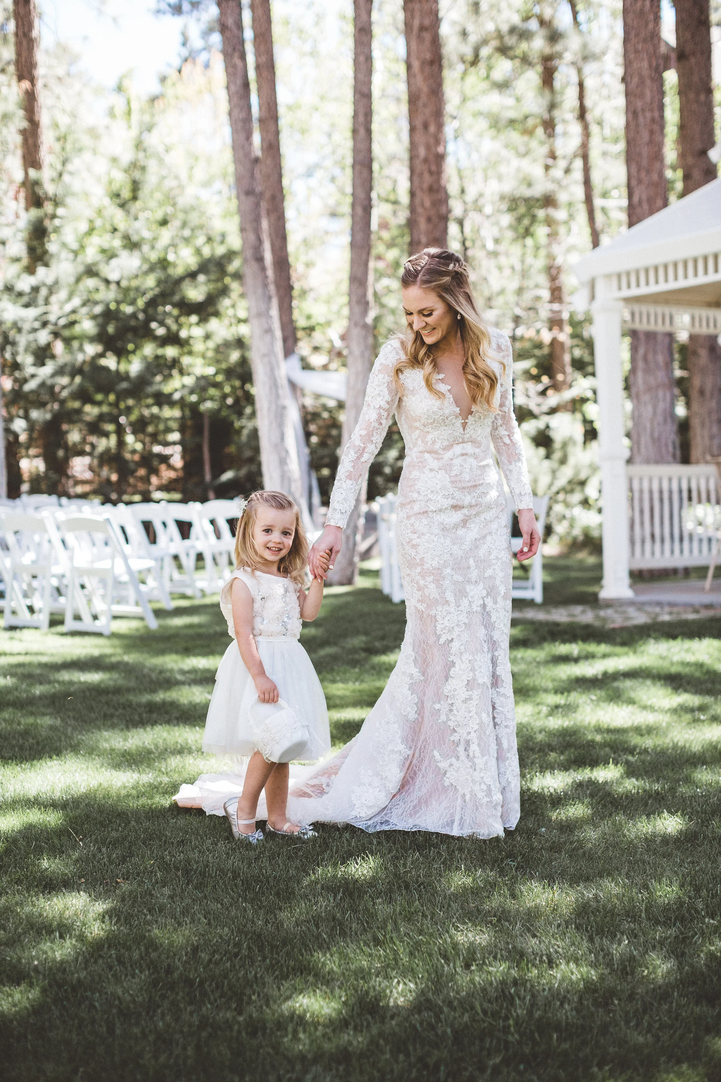 jill-and-alexs-intimates-big-bear-wedding11.jpg