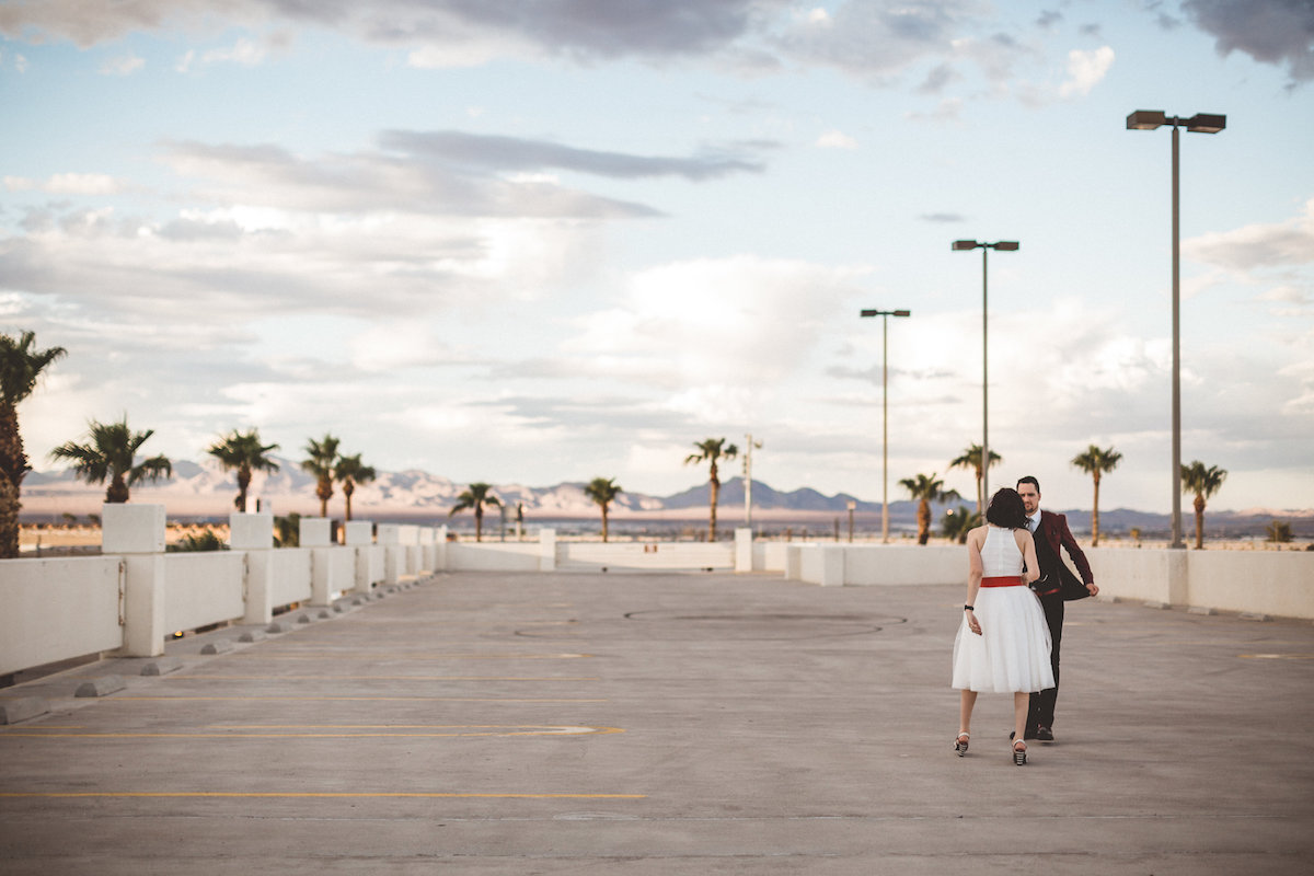 004A6017-downtown-las-vegas-rooftop-elopement.jpg