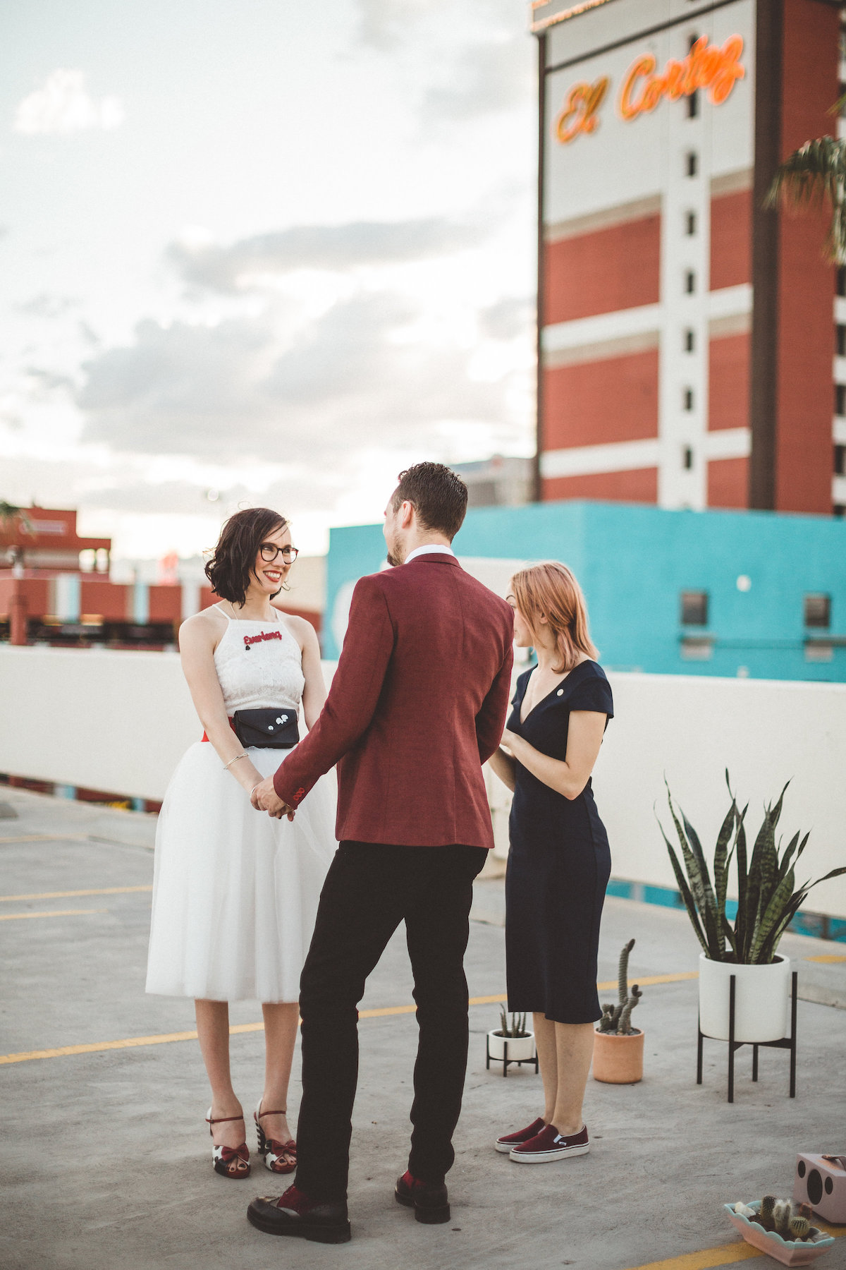 004A6044-downtown-las-vegas-rooftop-elopement.jpg