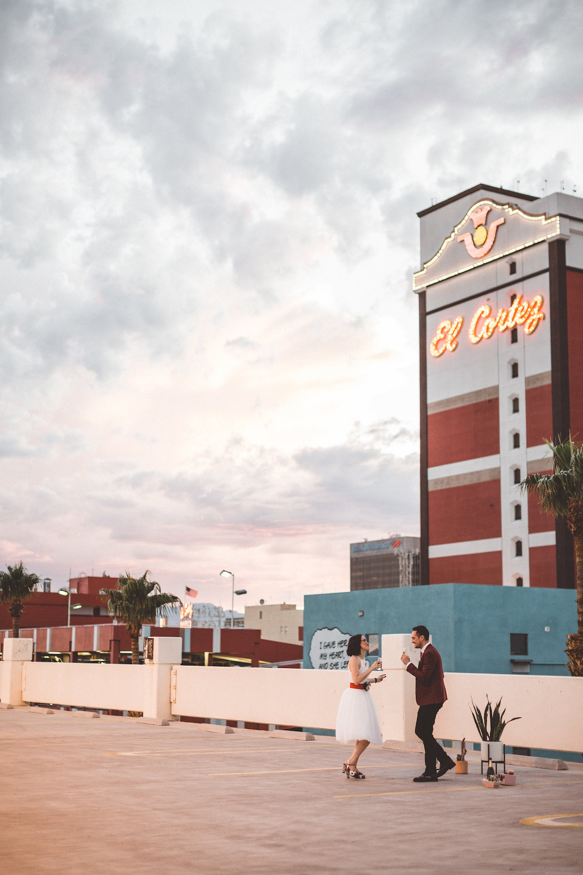 004A6465-downtown-las-vegas-rooftop-elopement.jpg