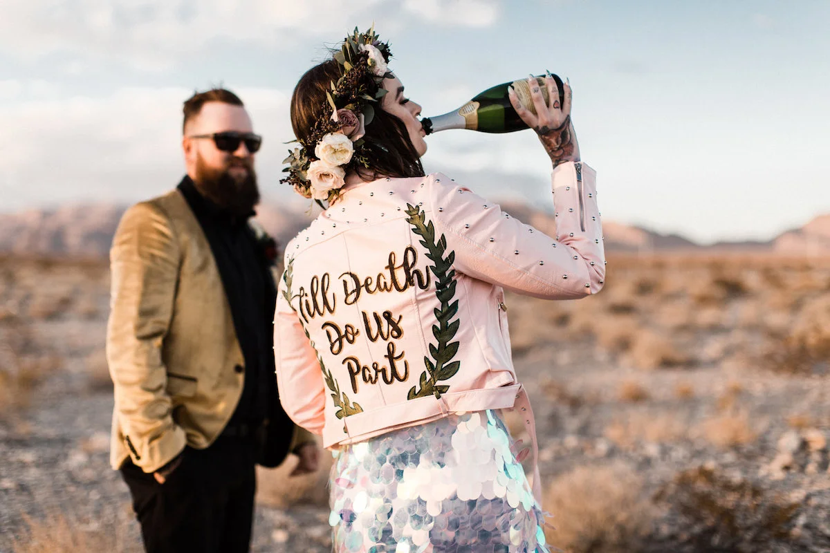 004A0161legendary-las-vegas-elopement.jpg
