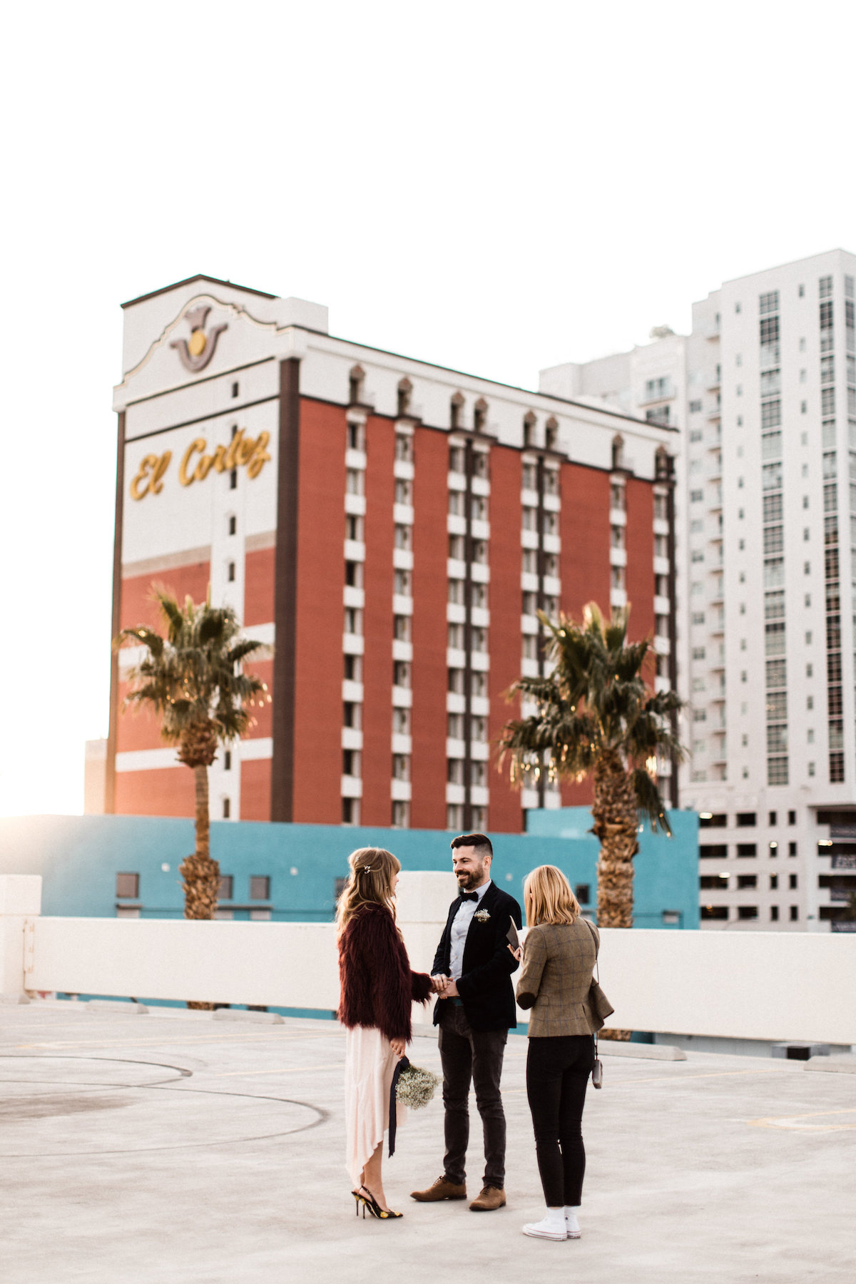 004A6396sophisticated-rooftop-las-vegas-elopement.jpg