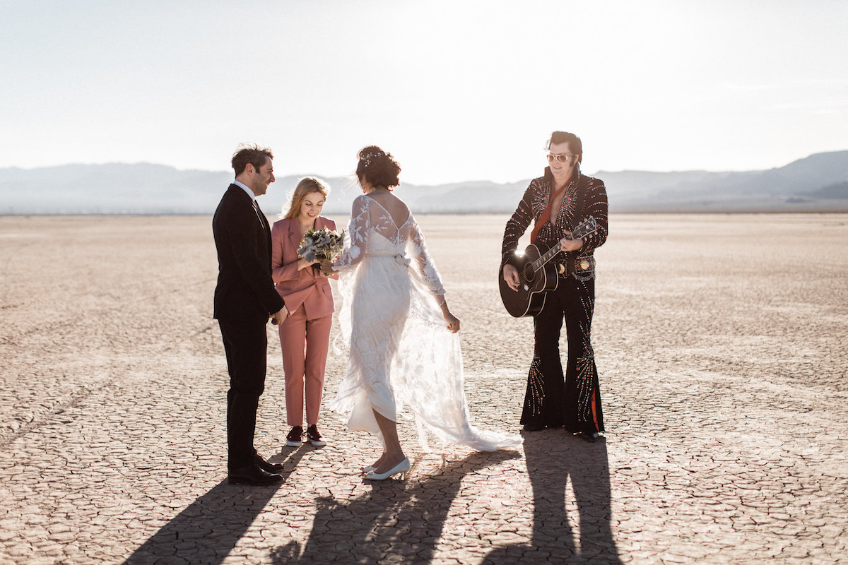 the desert elvis elopement11.jpg