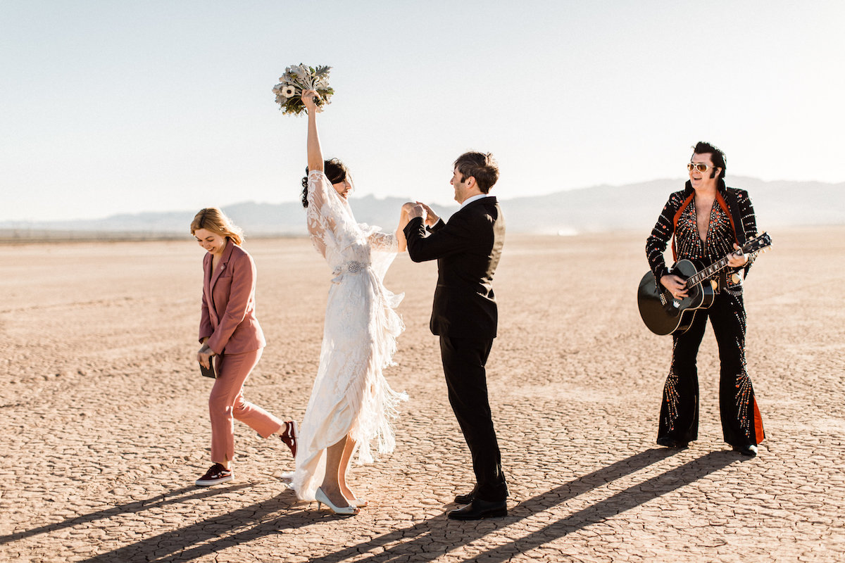 the desert elvis elopement35.jpg