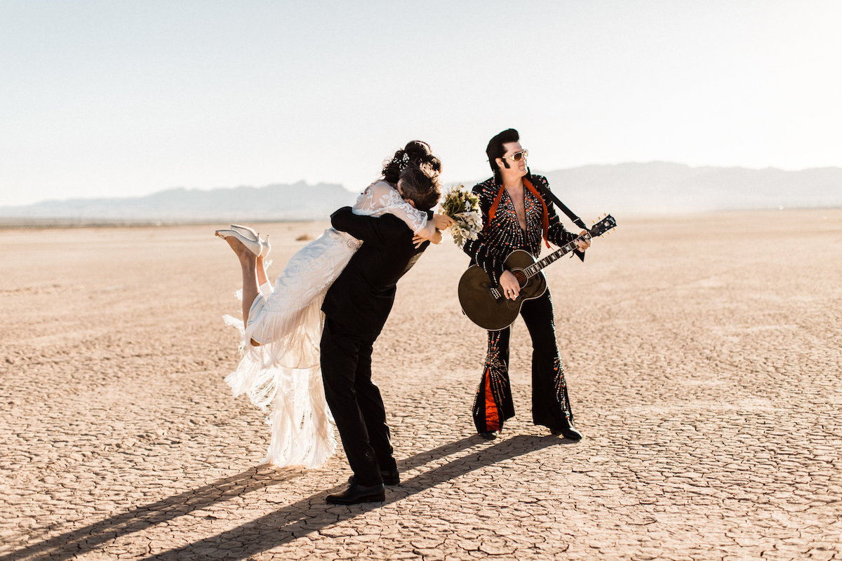 the desert elvis elopement37.jpg