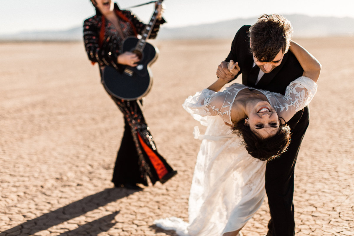 the desert elvis elopement34.jpg