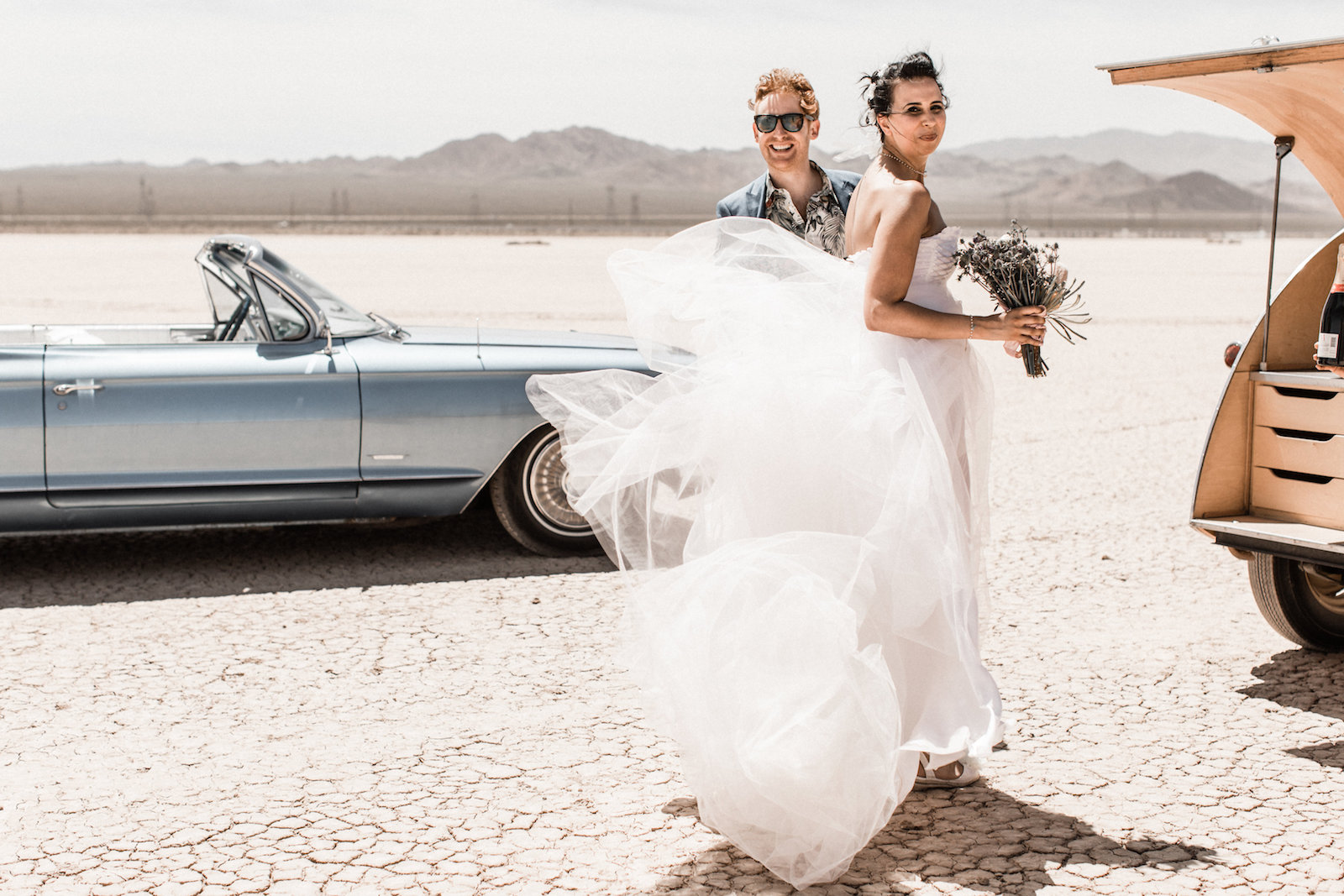 vintage-vegas-elopement-8J0A9215.jpg