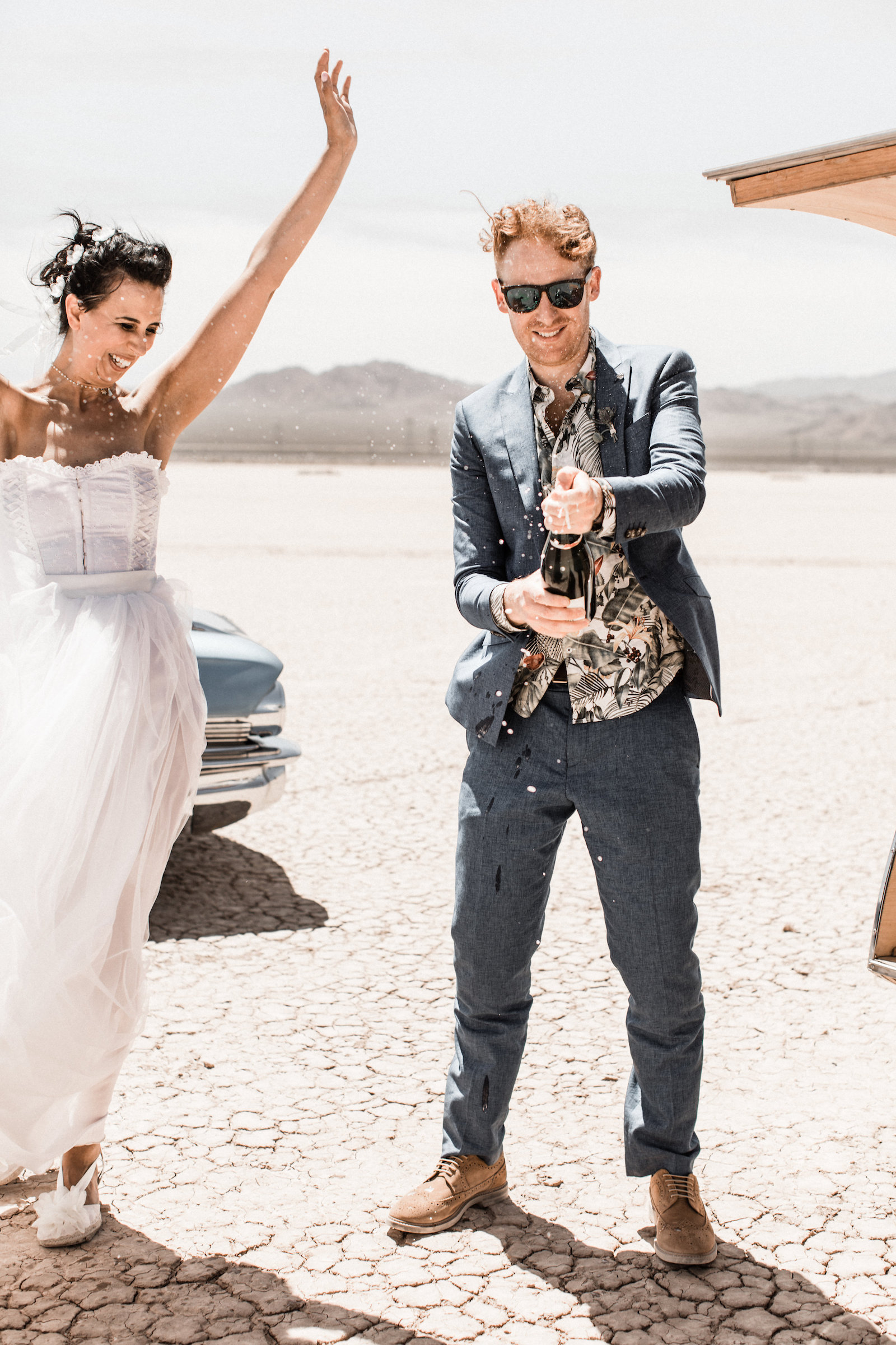 vintage-vegas-elopement-8J0A9229.jpg