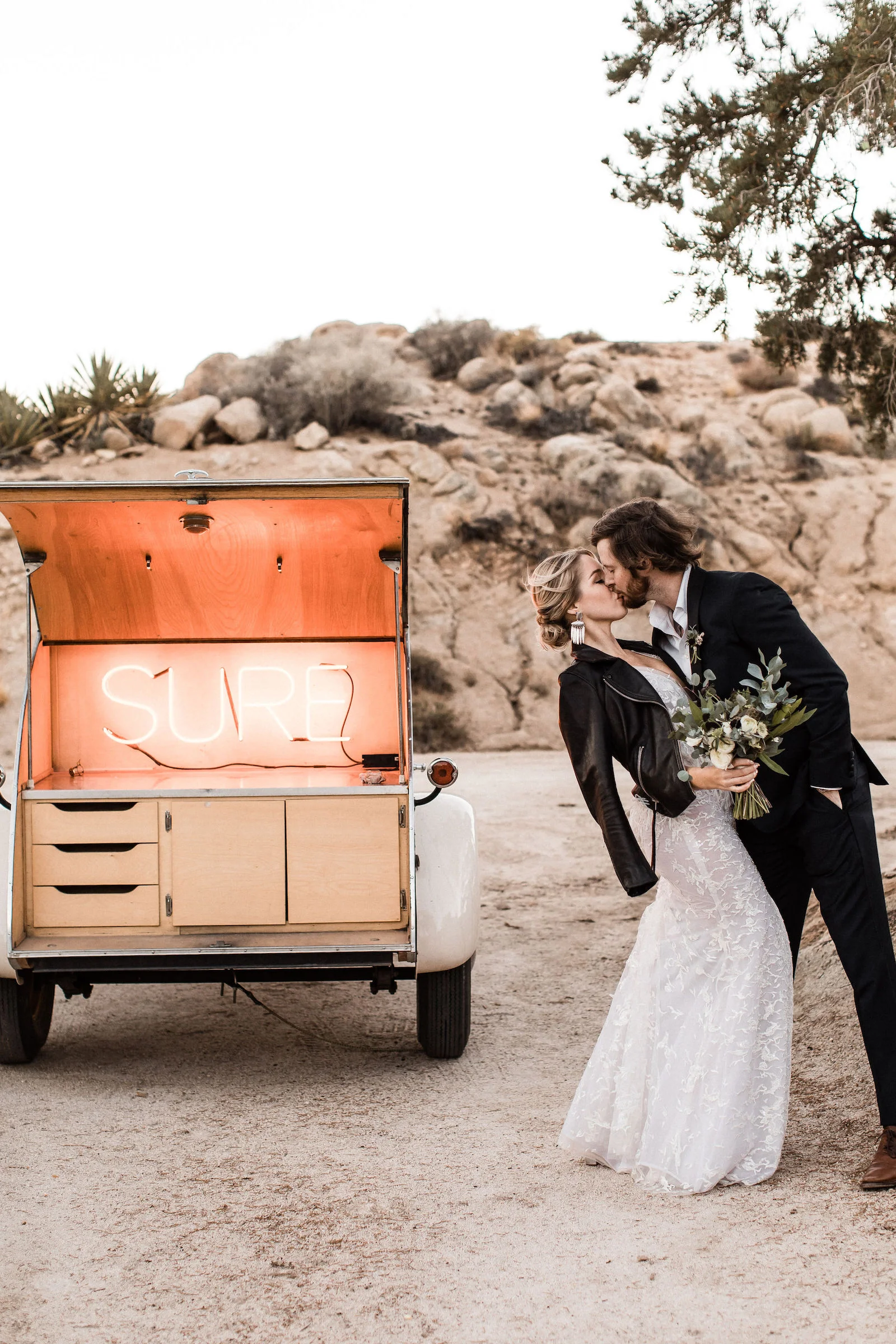 modern-joshua-tree-wedding00017.jpg