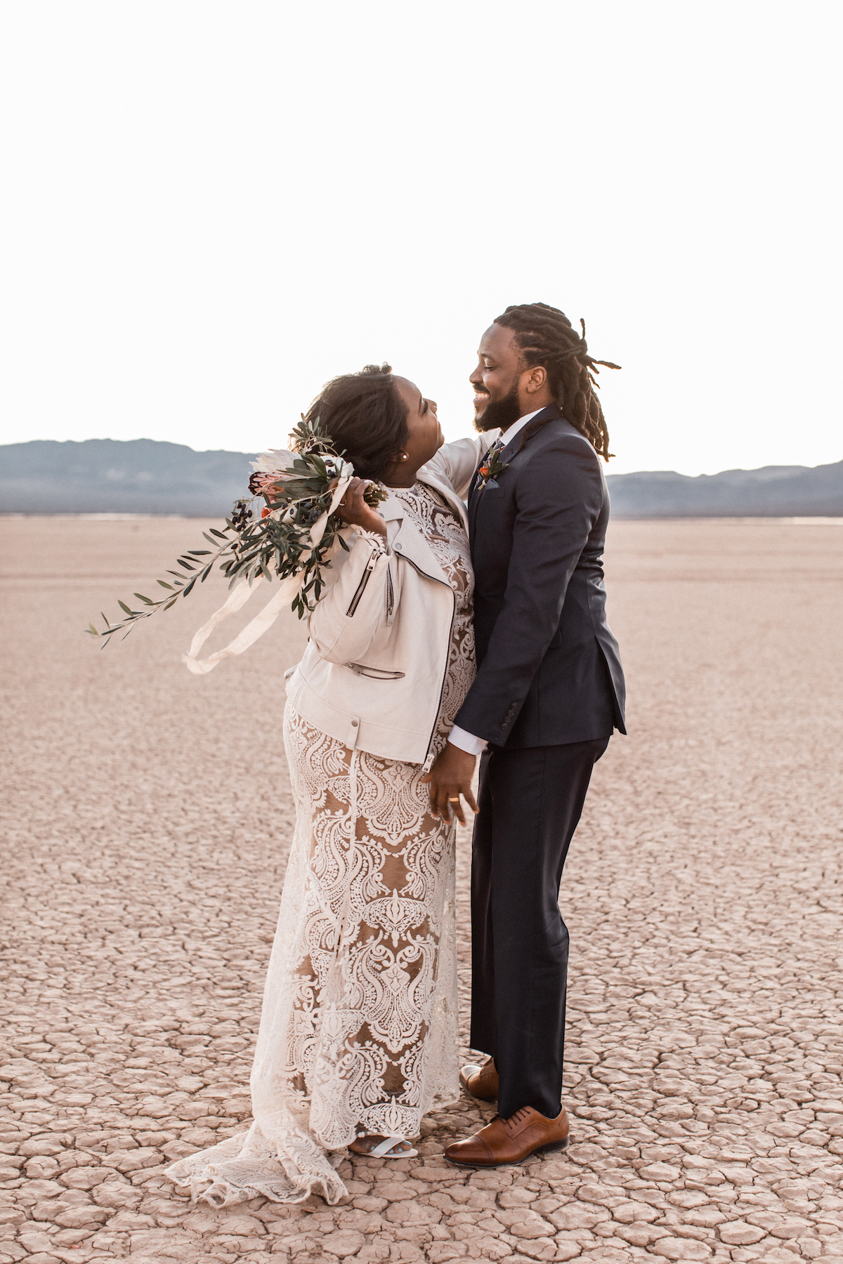 8J0A6588las vegas elopement dry lake bed florapop.jpg