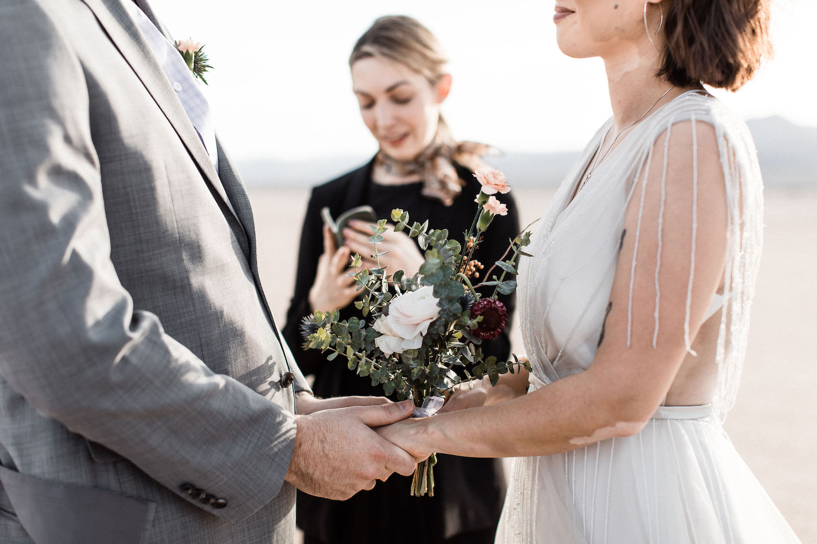 windy ddry lake bed flora pop wedding00001.jpg