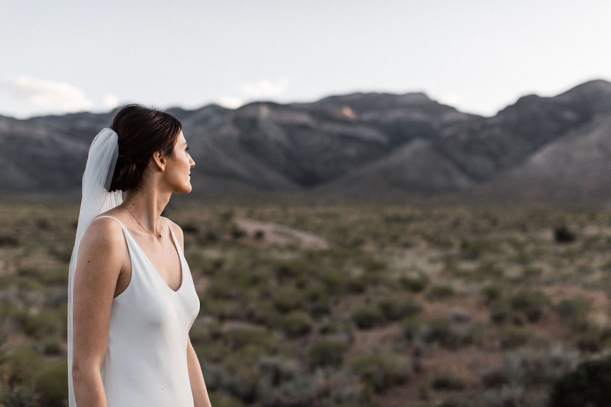 intimate red rock canyon elopement00041.jpg