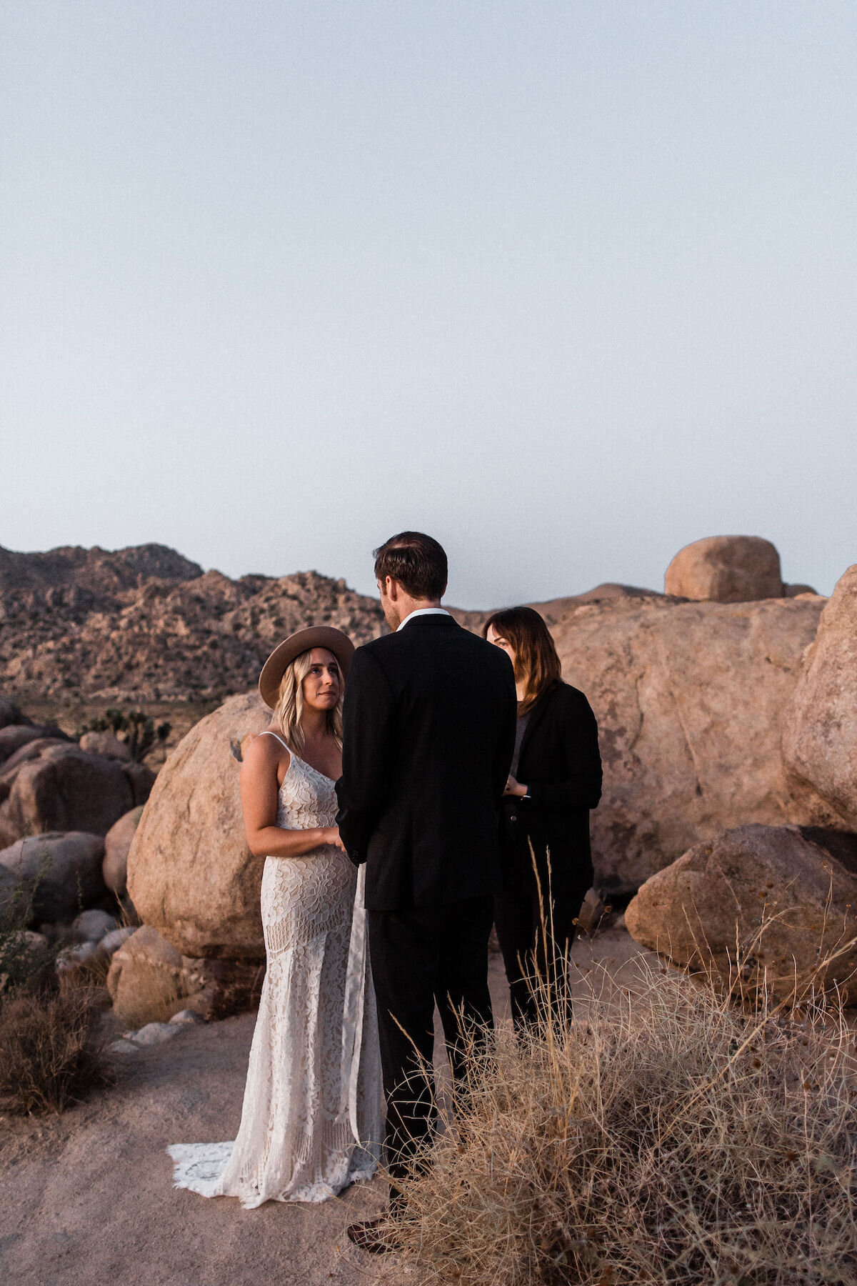 joshua tree elopement with flora pop00001.jpg