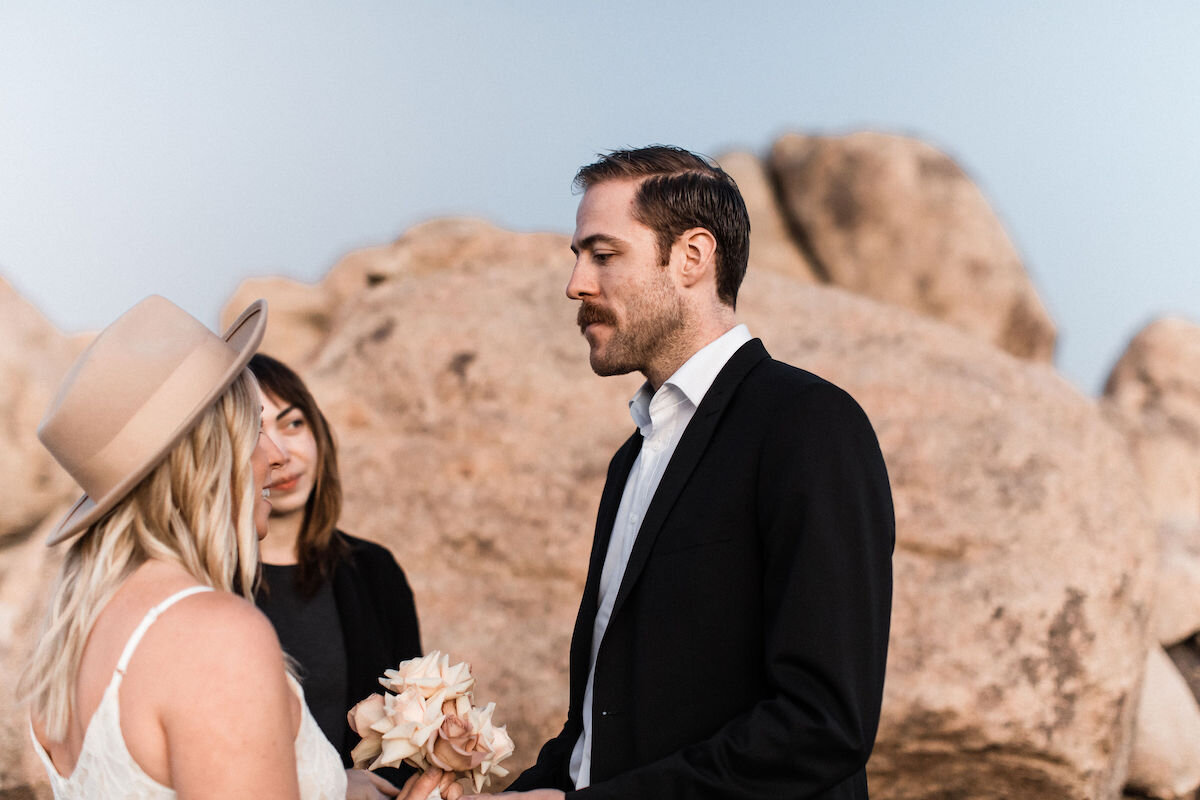 joshua tree elopement with flora pop00013.jpg