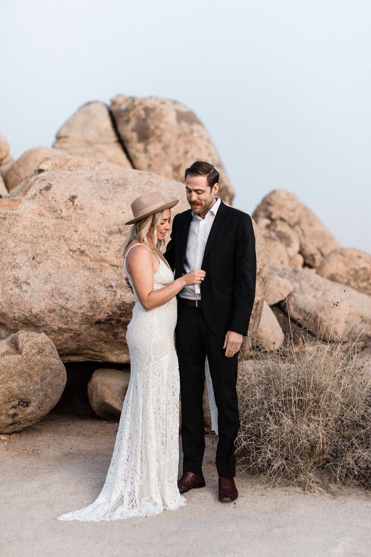 joshua tree elopement with flora pop00019.jpg